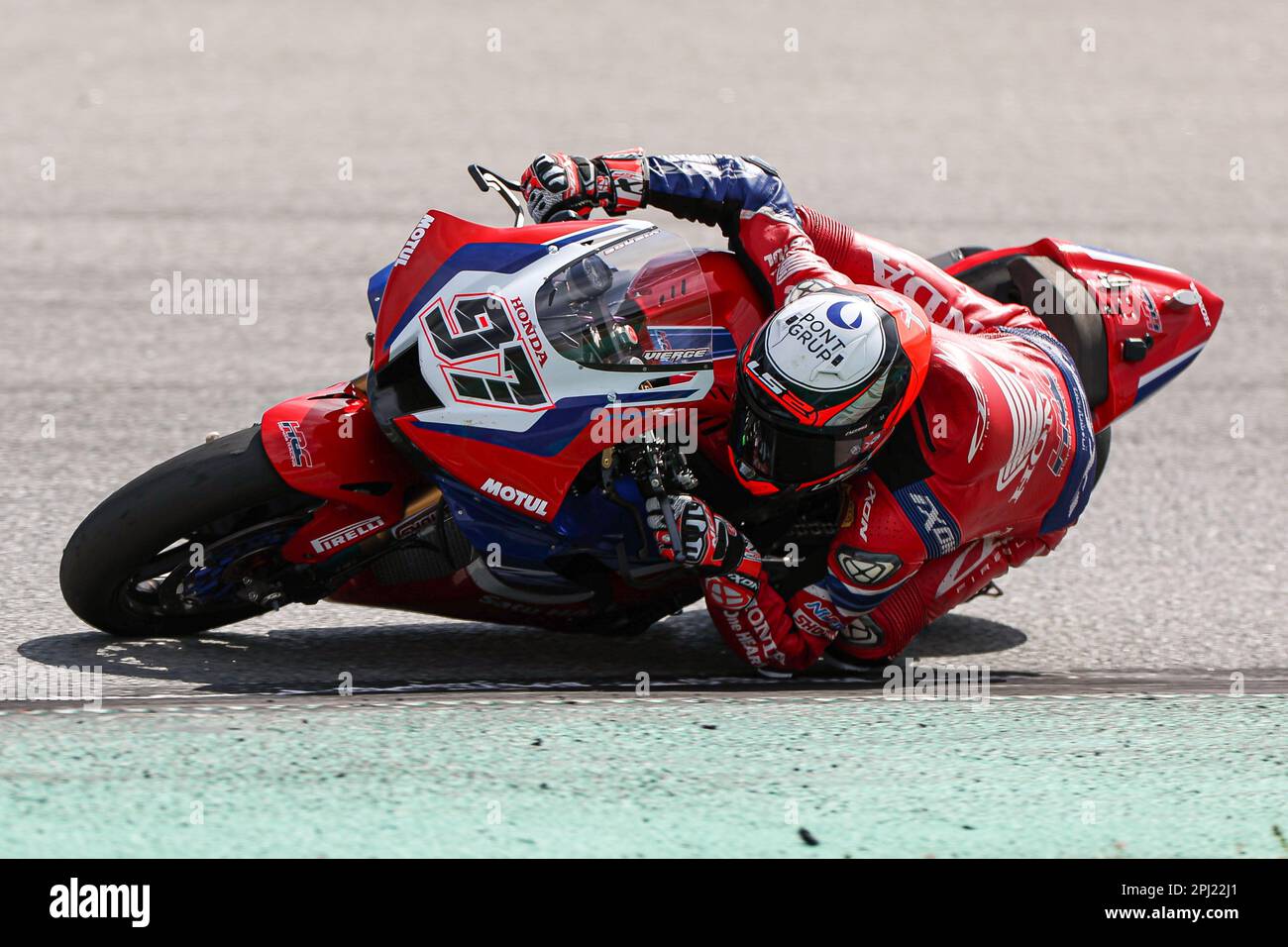 Xavi Vierge aus Spanien aus Team HRC mit Honda CBR1000 RR-R während der SBK Motul FIM Superbike World Championship: Catalunya Testtag 1 auf dem Circuit de Barcelona-Catalunya in Montmelo, Spanien. (Kredit: David Ramirez / Dax Images) Stockfoto