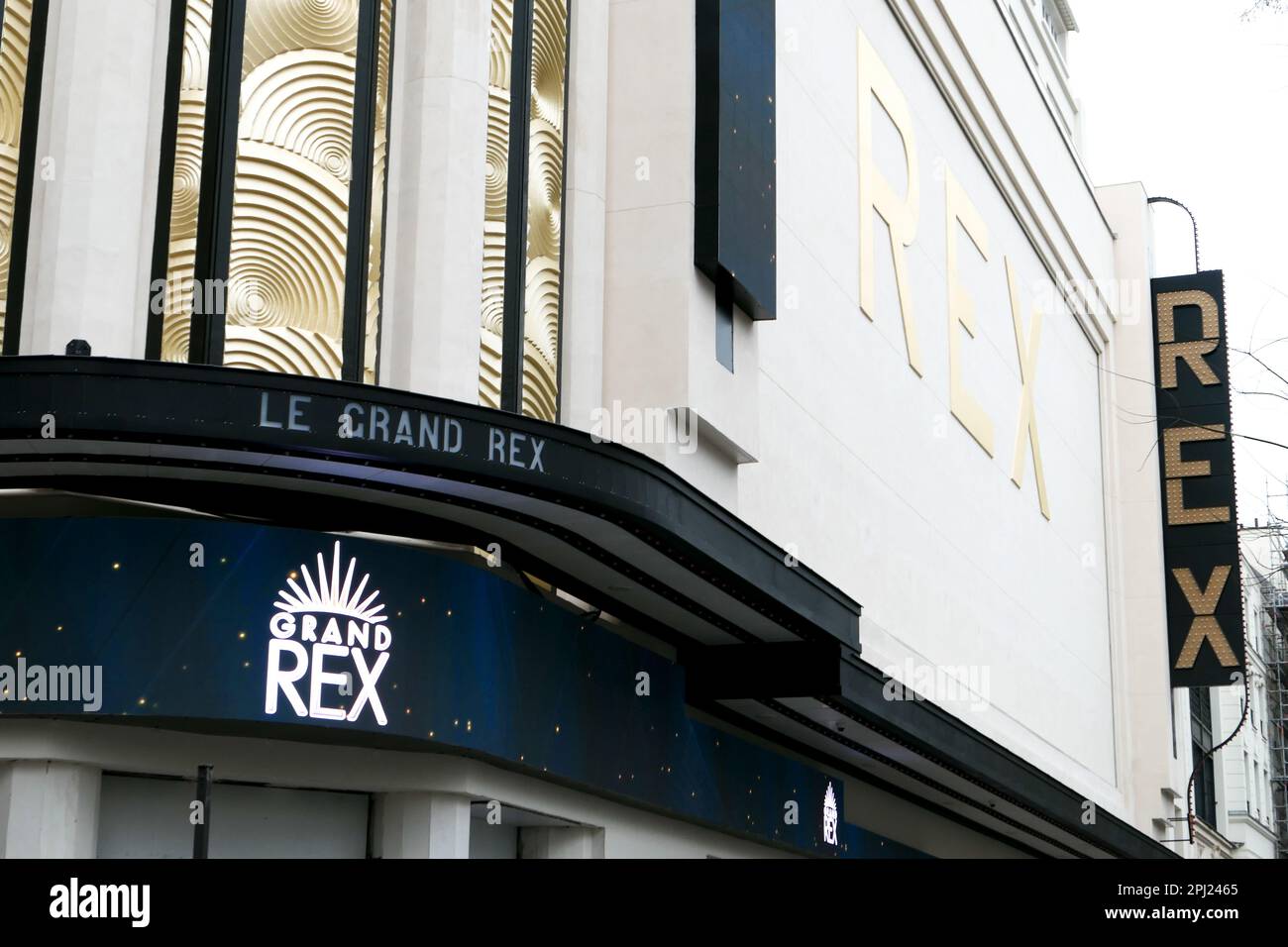 Paris, Frankreich. Februar 19. 2023. Kino Grand Rex. Der größte Pariser Projektionsraum aus dem Jahr 1930. Stockfoto