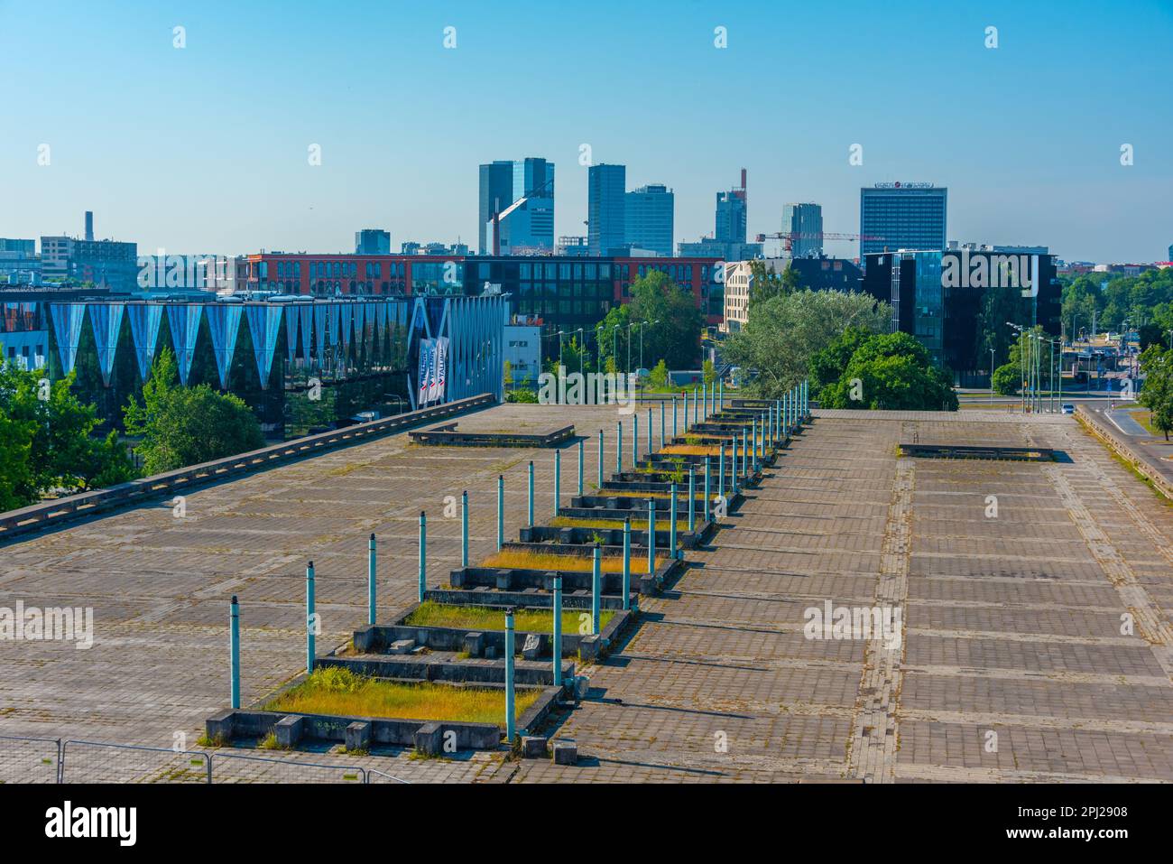 Tallinn, Estland, 30. Juni 2022: Blick auf das Linnahall-Gebäude, das einst ein kultureller Veranstaltungsort in Tallinn, Estland, war. Stockfoto