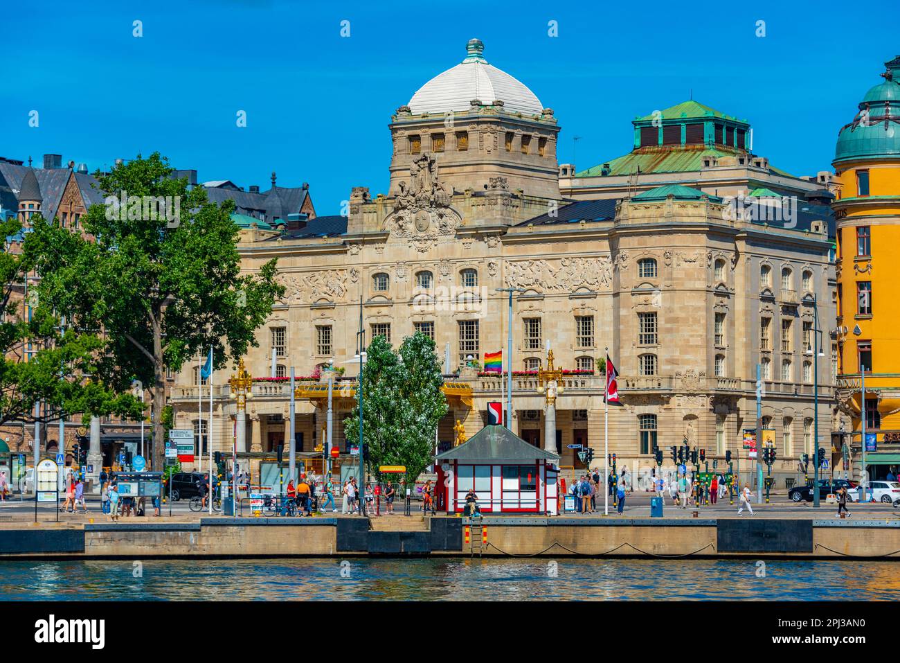 Stockholm, Schweden, 2. August 2022: Das Königliche Theatertheater in Stockholm, Schweden. Stockfoto