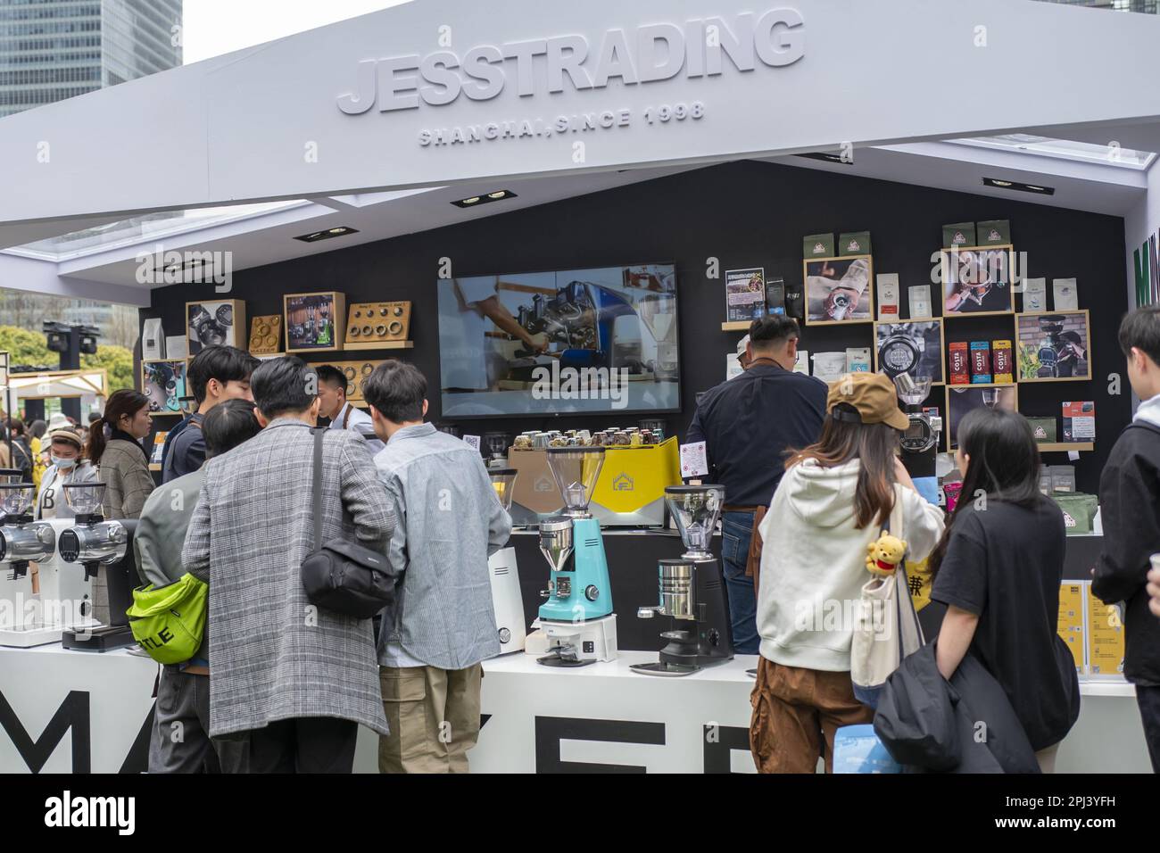 Shanghai, China. Am 29. März 2023 wird das Lujiazui Coffee Festival 7. in Shanghai, China, eröffnet. 29. März 2023. (Foto: ChinaImages/Sipa USA) Guthaben: SIPA US/Alamy Live News Stockfoto