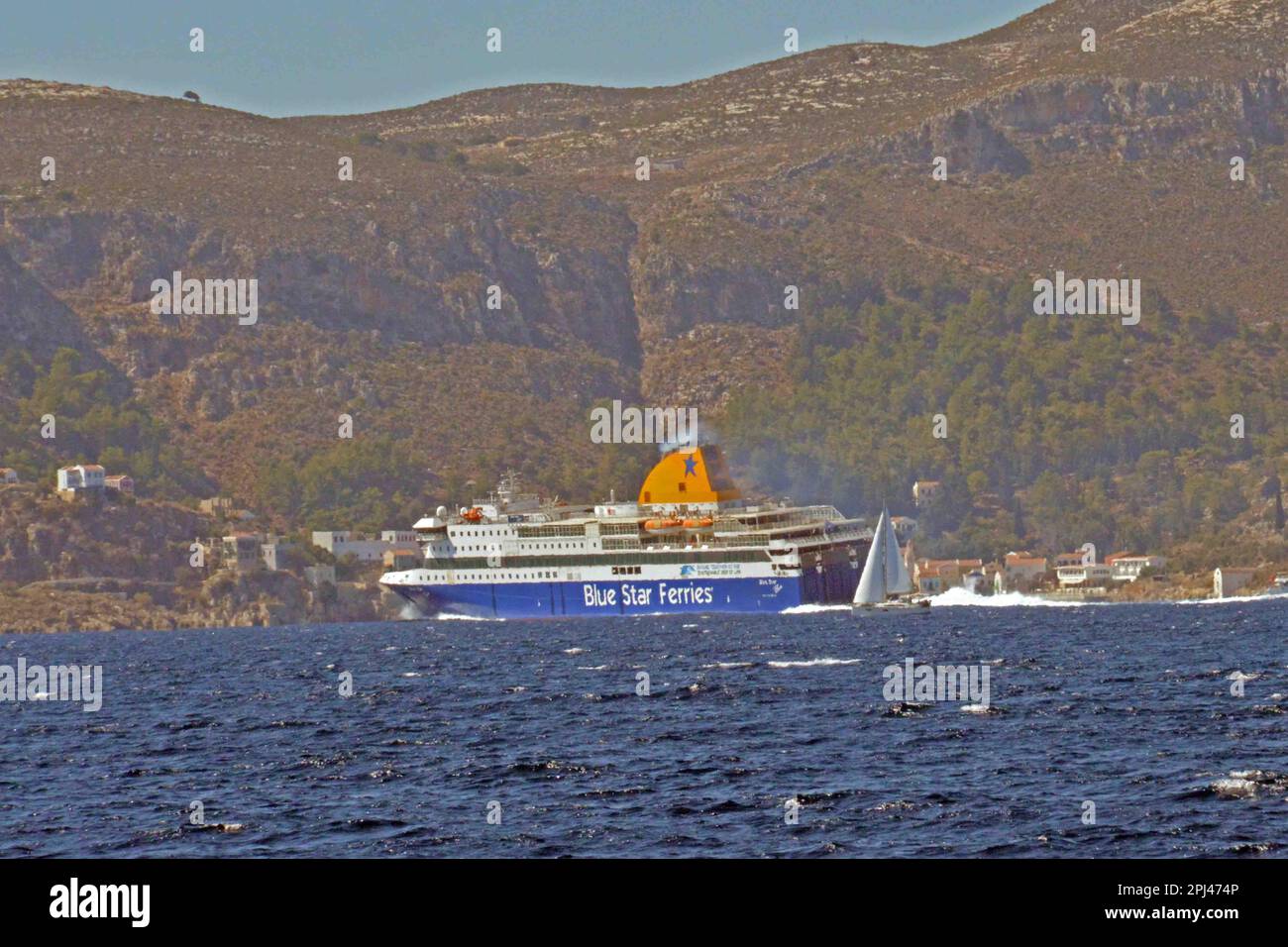 Türkei, Antalya, Lycia, Kalkan: Die Blue Star Fähre bringt Sie zum Hafen von Kastellorizo, einer griechischen Insel vor der türkischen Küste. Stockfoto