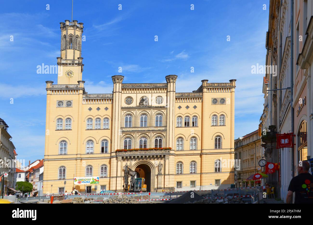 Deutschland, Sachsen (die Oberlausitz), Zittau: Rathaus auf dem Rathausplatz, 1840-45 von Carl Friedrich Schinkel im italienischen palazzo sty entworfen Stockfoto