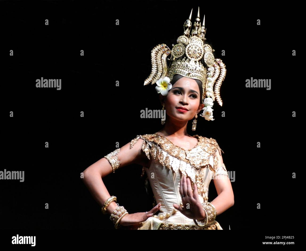 Kambodscha, Phnom Penh: Traditionelle Tanzvorstellung im Nationalmuseum, einschließlich einer Vielzahl klassischer und folkloristischer Tänze. Stockfoto