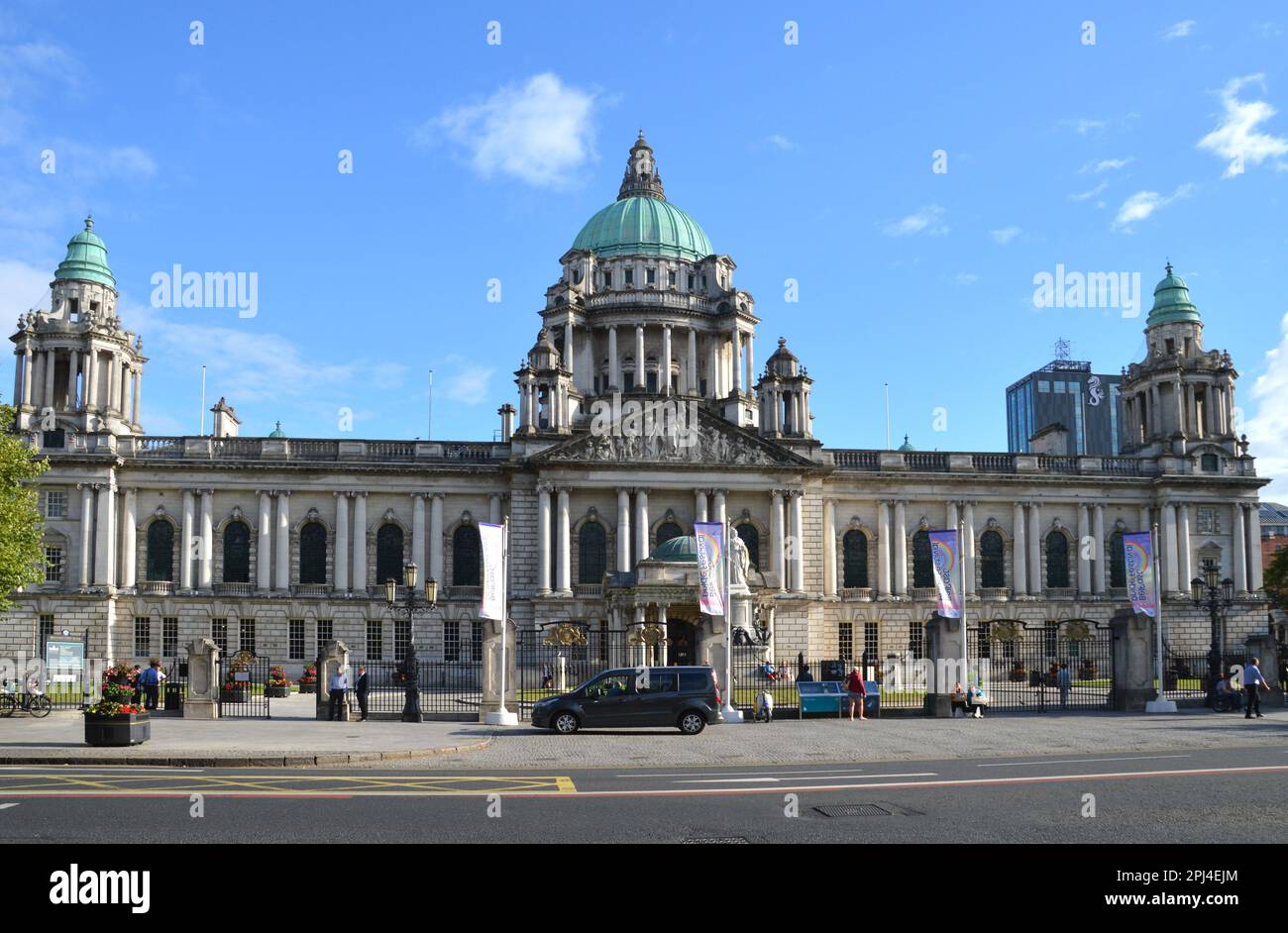 Nordirland, Belfast: Das Rathaus von Belfast ist ein Werk des Architekten Sir Alfred Brumwell Thomas und wurde 1906 im Barockstil fertiggestellt Stockfoto