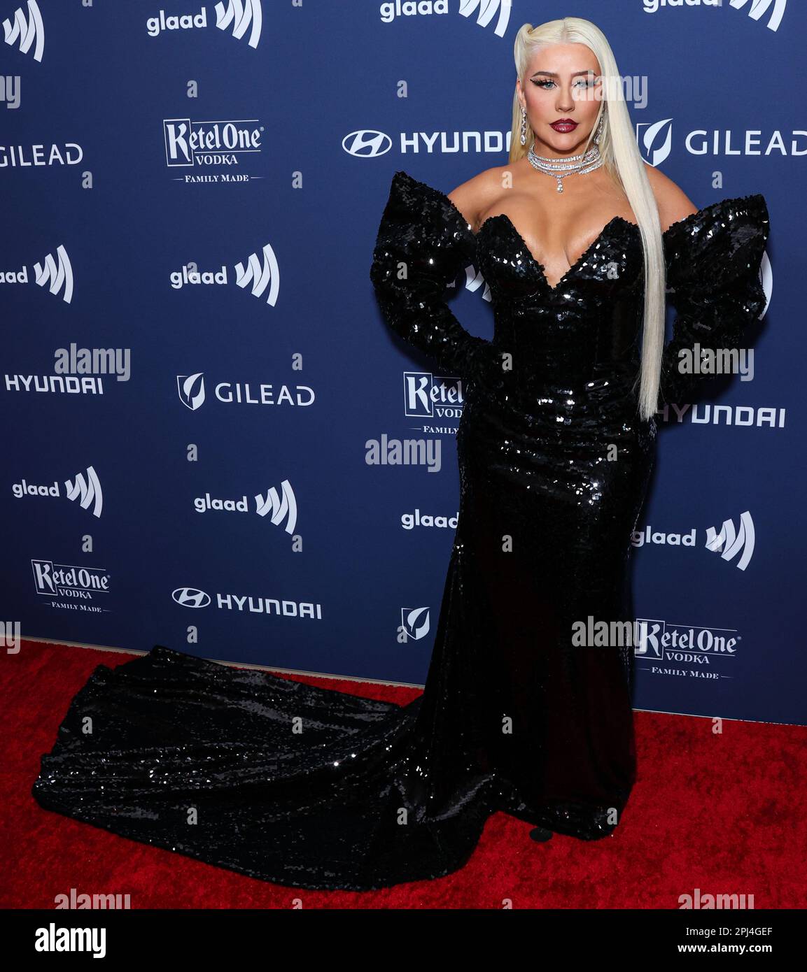 BEVERLY HILLS, LOS ANGELES, KALIFORNIEN, USA - MÄRZ 30: Die amerikanische Sängerin, Songwriterin, Schauspielerin und Fernsehpersönlichkeit Christina Aguilera trifft am 30. März 2023 bei den alljährlichen GLAAD Media Awards 34. Los Angeles im Beverly Hilton Hotel in Beverly Hills, Los Angeles, Kalifornien, USA ein. (Foto von Xavier Collin/Image Press Agency) Stockfoto