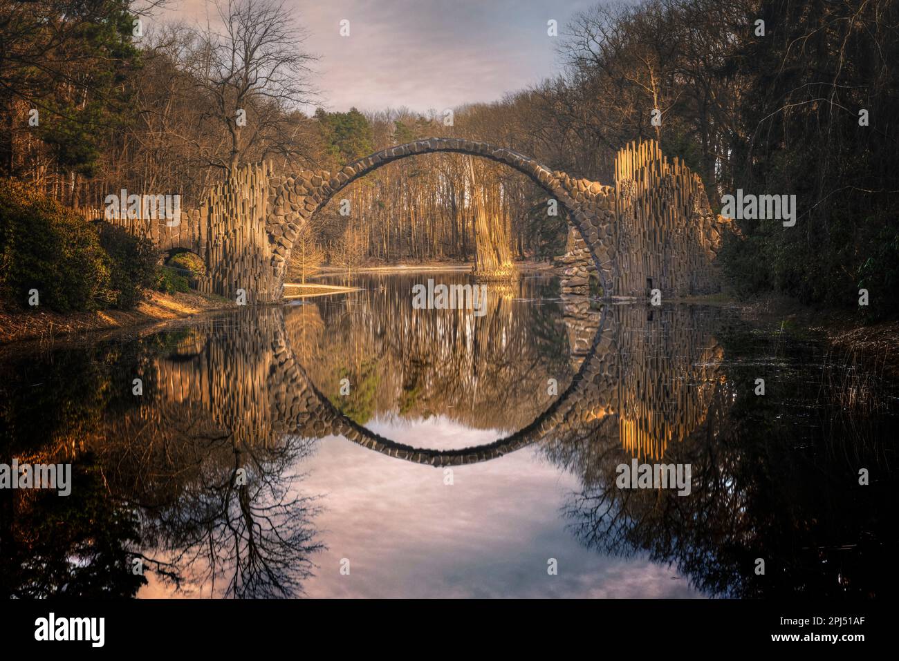 Rakotz-Brücke, Gablenz, Oberlusatien, Sachsen, Deutschland Stockfoto