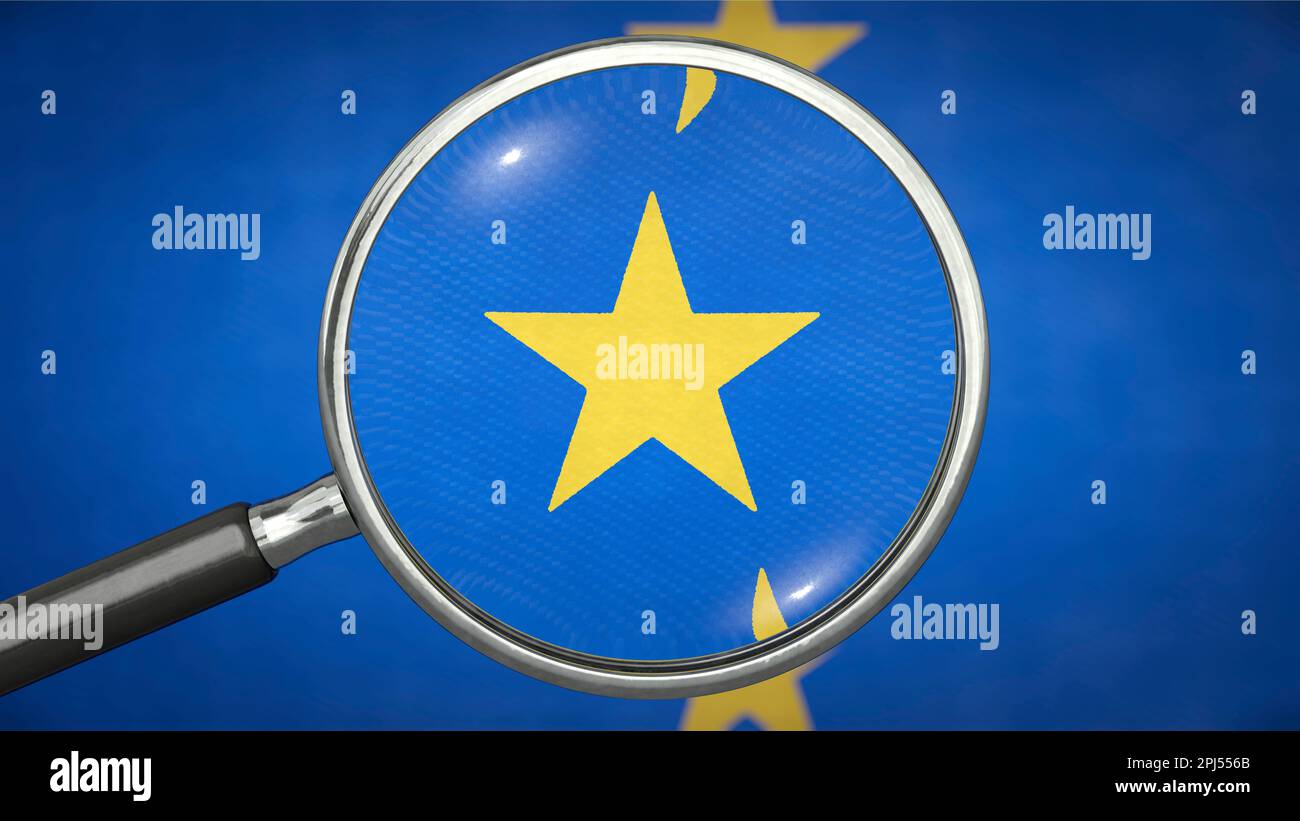 Vergrößerungsglas vergrößert den Stern auf der EU-Flagge - Transparenz in der EU Stockfoto