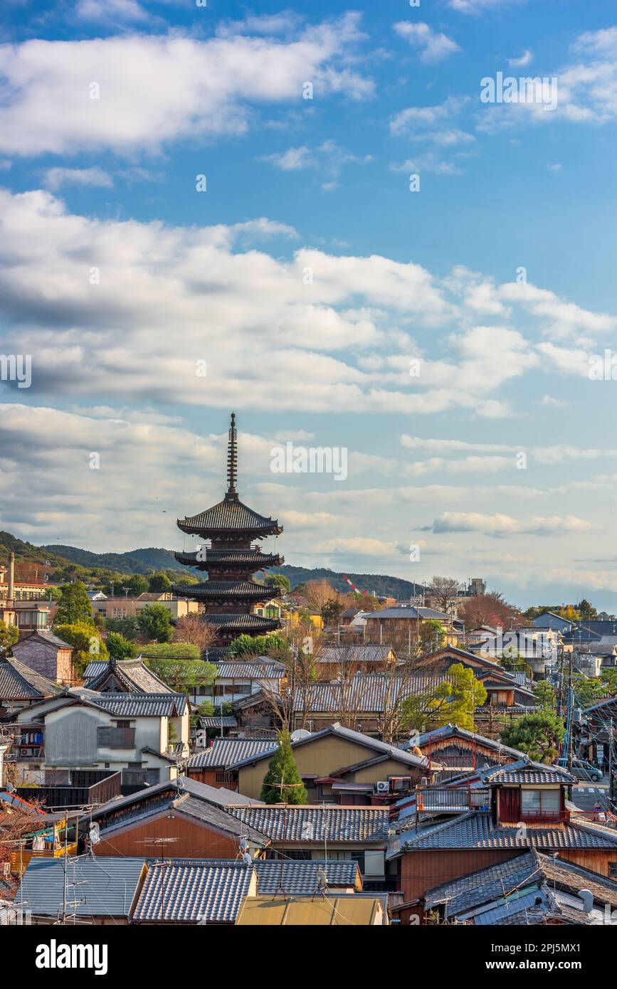 Kyoto, japanische Dachstadt im historischen Viertel Higashiyama. Stockfoto