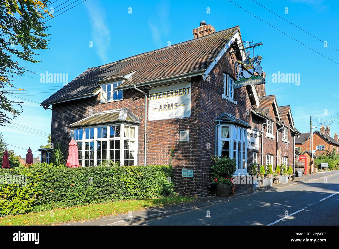 The Fitzherbert Arms Public House oder Pub, Swynnerton, Near Stone, Staffordshire, England, UK Stockfoto