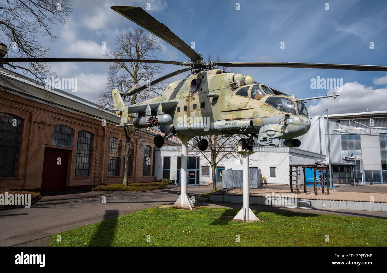 Flugzeuge und Raumfahrzeuge aus dem Speyer Technik Museum Flugzeuge und Space Shuttle Buran-Technik Museum Speyer Stockfoto