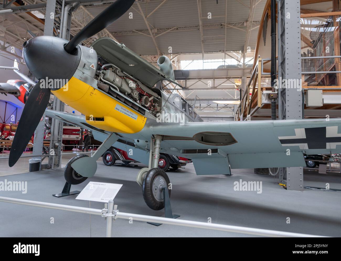 Flugzeuge und Raumfahrzeuge aus dem Speyer Technik Museum Flugzeuge und Space Shuttle Buran-Technik Museum Speyer Stockfoto