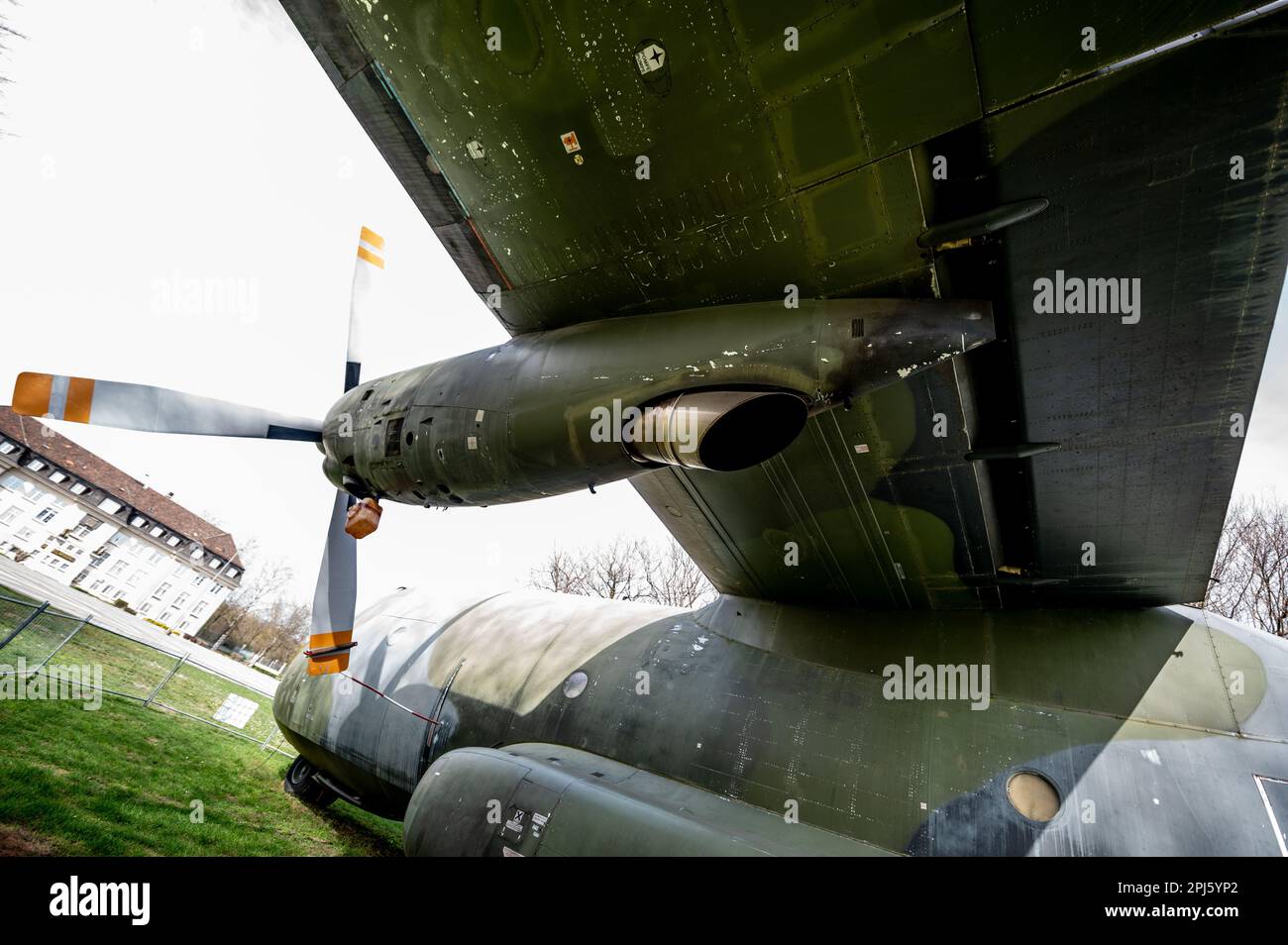 Flugzeuge und Raumfahrzeuge aus dem Speyer Technik Museum Flugzeuge und Space Shuttle Buran-Technik Museum Speyer Stockfoto