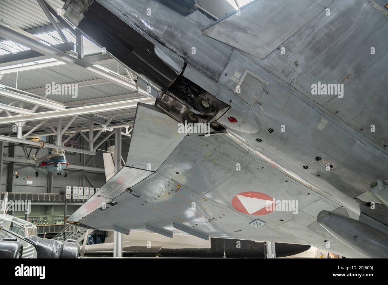 Flugzeuge und Raumfahrzeuge aus dem Speyer Technik Museum Flugzeuge und Space Shuttle Buran-Technik Museum Speyer Stockfoto
