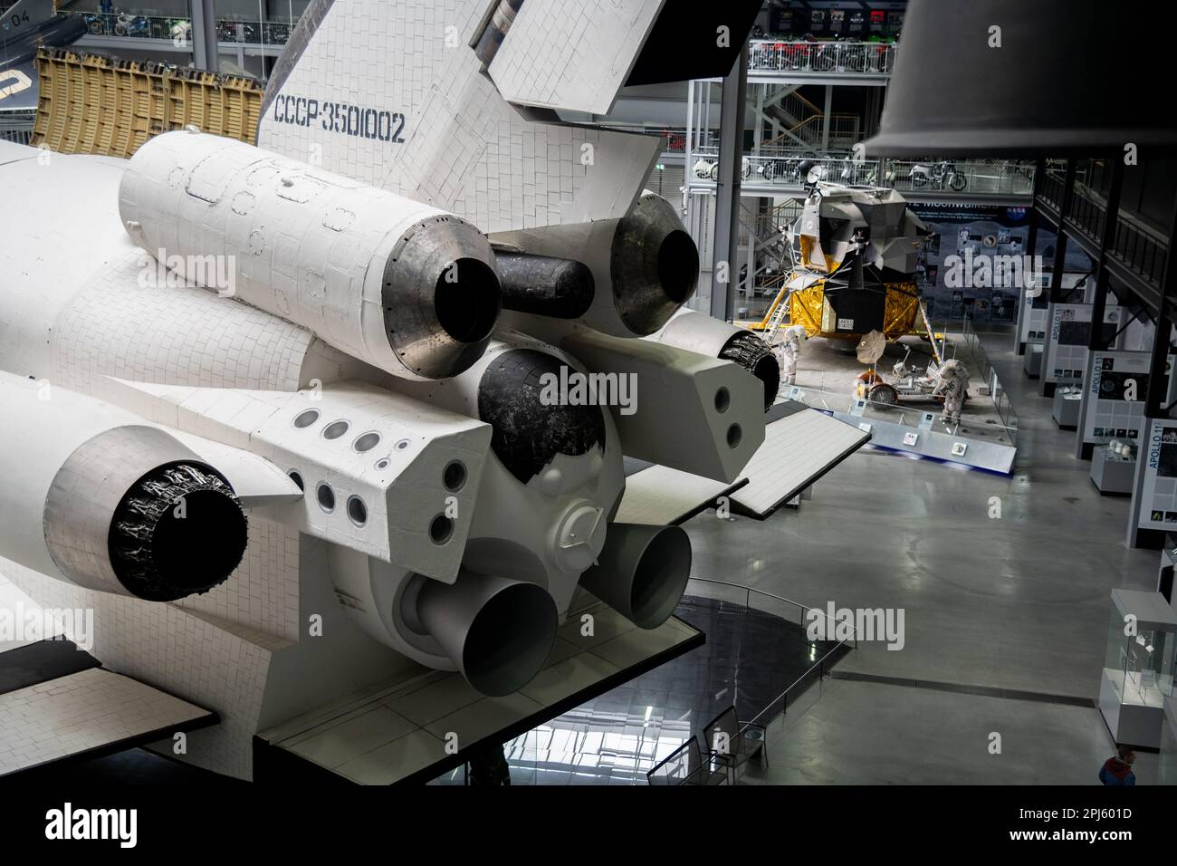 Flugzeuge und Raumfahrzeuge aus dem Speyer Technik Museum Flugzeuge und Space Shuttle Buran-Technik Museum Speyer Stockfoto