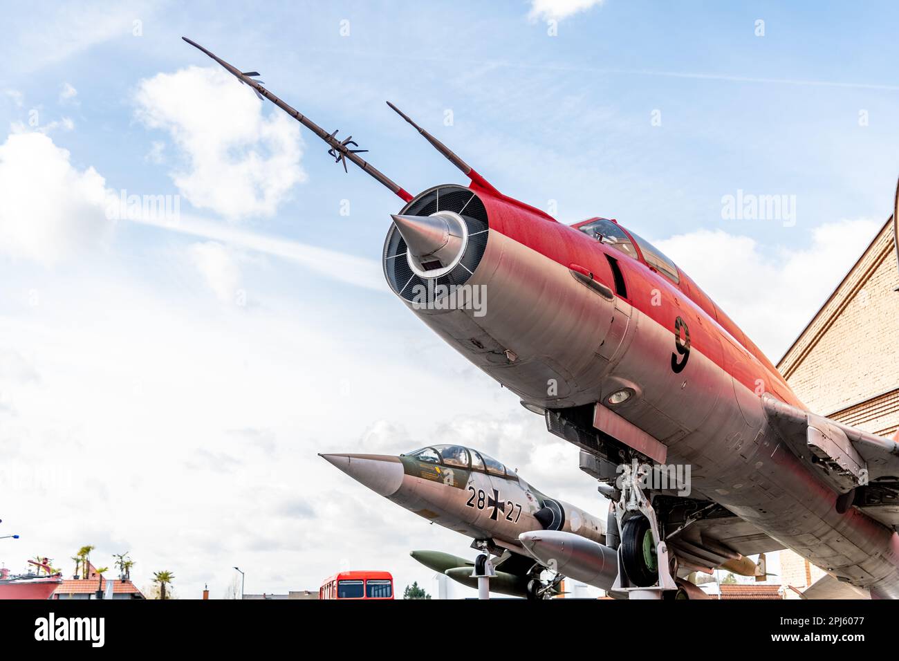 Flugzeuge und Raumfahrzeuge aus dem Speyer Technik Museum Flugzeuge und Space Shuttle Buran-Technik Museum Speyer Stockfoto