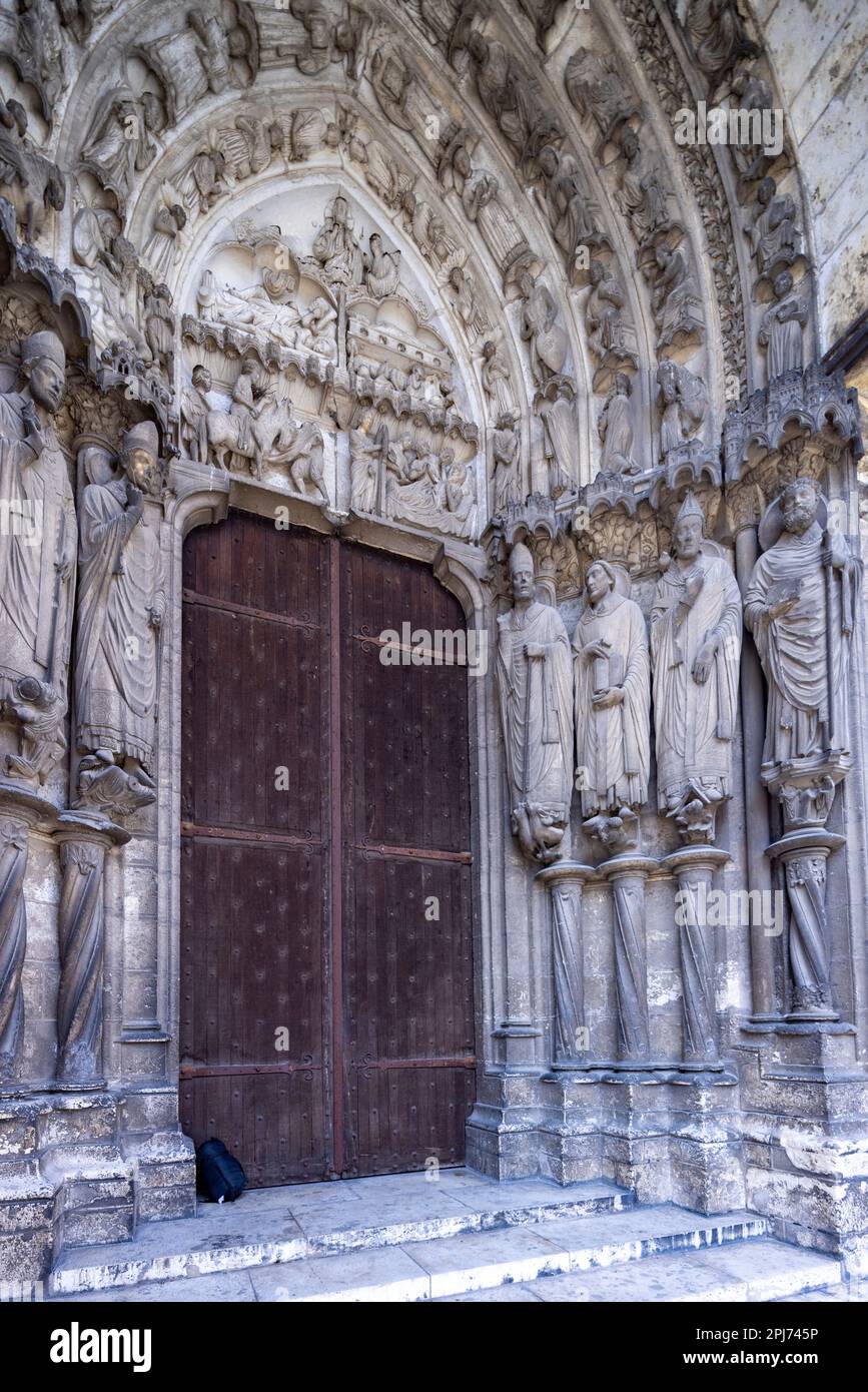 Zentrales Portal des Südeingangs, Kathedrale von Chartres, Frankreich Stockfoto