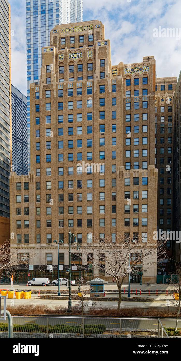 Post Towers, ein Umbau von Büro zu Wohnraum, ist die ehemalige Heimat der New York Evening Post im Art déco-Stil. Stockfoto