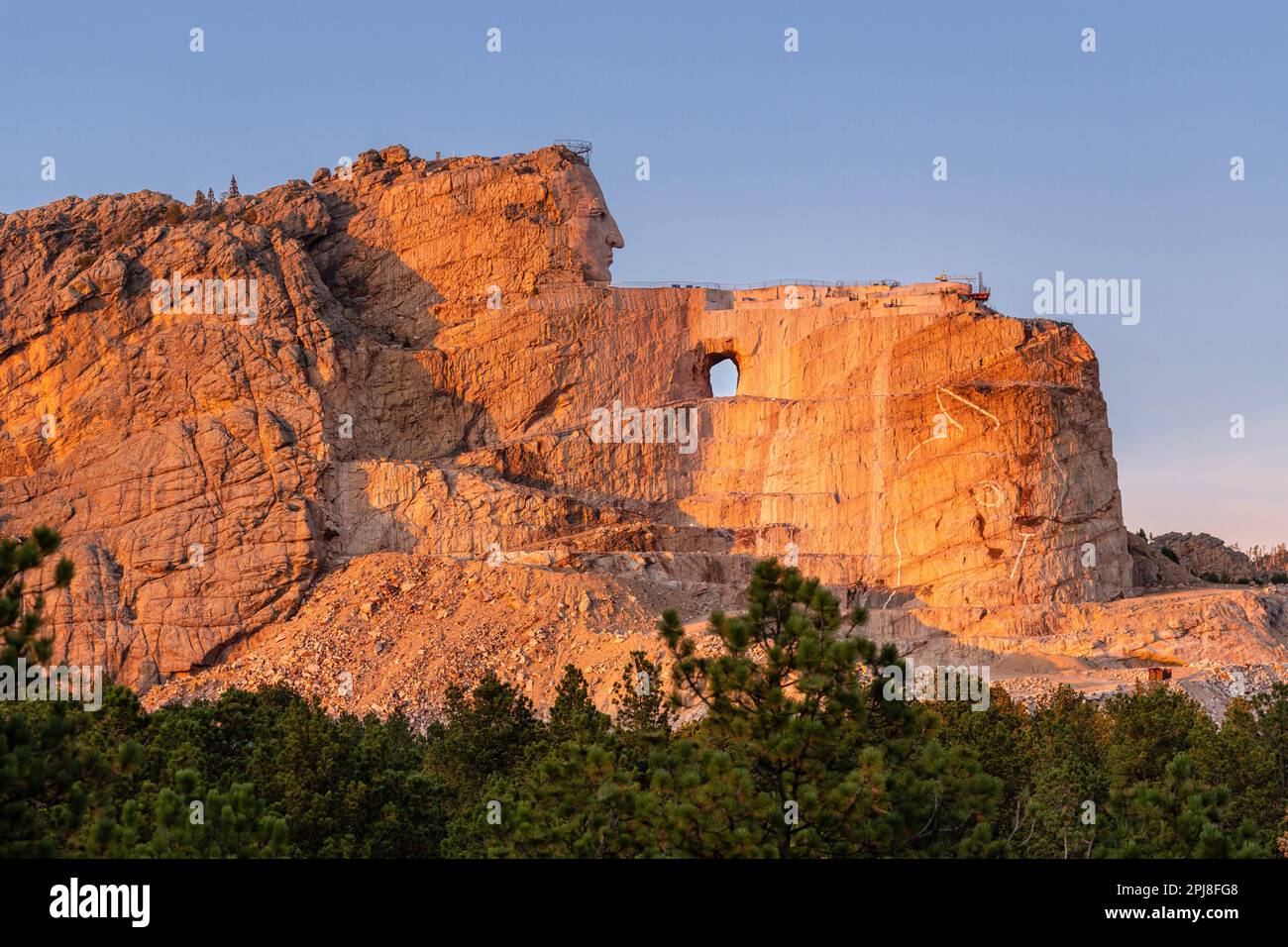 Sonnenuntergang am Crazy Horse Memorial, Black Hills, South Dakota, Vereinigte Staaten von Amerika Stockfoto
