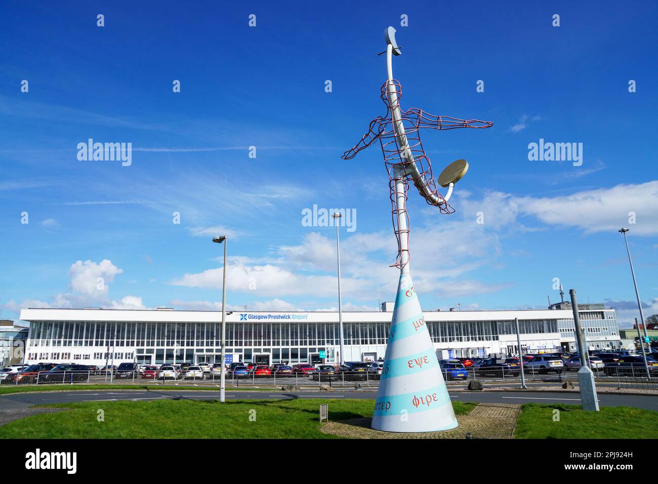 Haupteingang zum Terminalgebäude des internationalen Flughafens Prestwick, Ayrshire, Schottland, wurde der Flughafen von der SNP in öffentliches Eigentum überführt Stockfoto