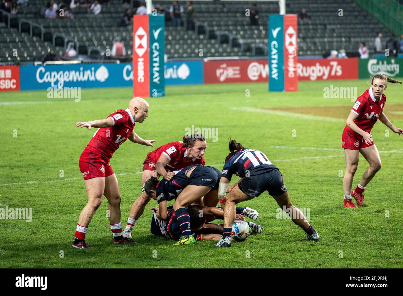 Hongkong, Hongkong. 31. März 2023. Spieler in Aktion während der Cathay/HSBC Hong Kong Sevens zwischen Hong Kong und Kanada im Hong Kong Stadium. Endergebnis: Kanada 22:5 Hongkong. (Foto: Alex Chan/SOPA Images/Sipa USA) Guthaben: SIPA USA/Alamy Live News Stockfoto