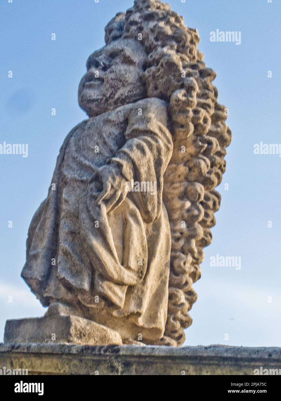 Villa Valmarana 'I Nani', Vicenza. 1668, umgebaut von Franceso Muttoni, 1736. Eine von vielen Zwergenfiguren an der Gartenwand. Stockfoto