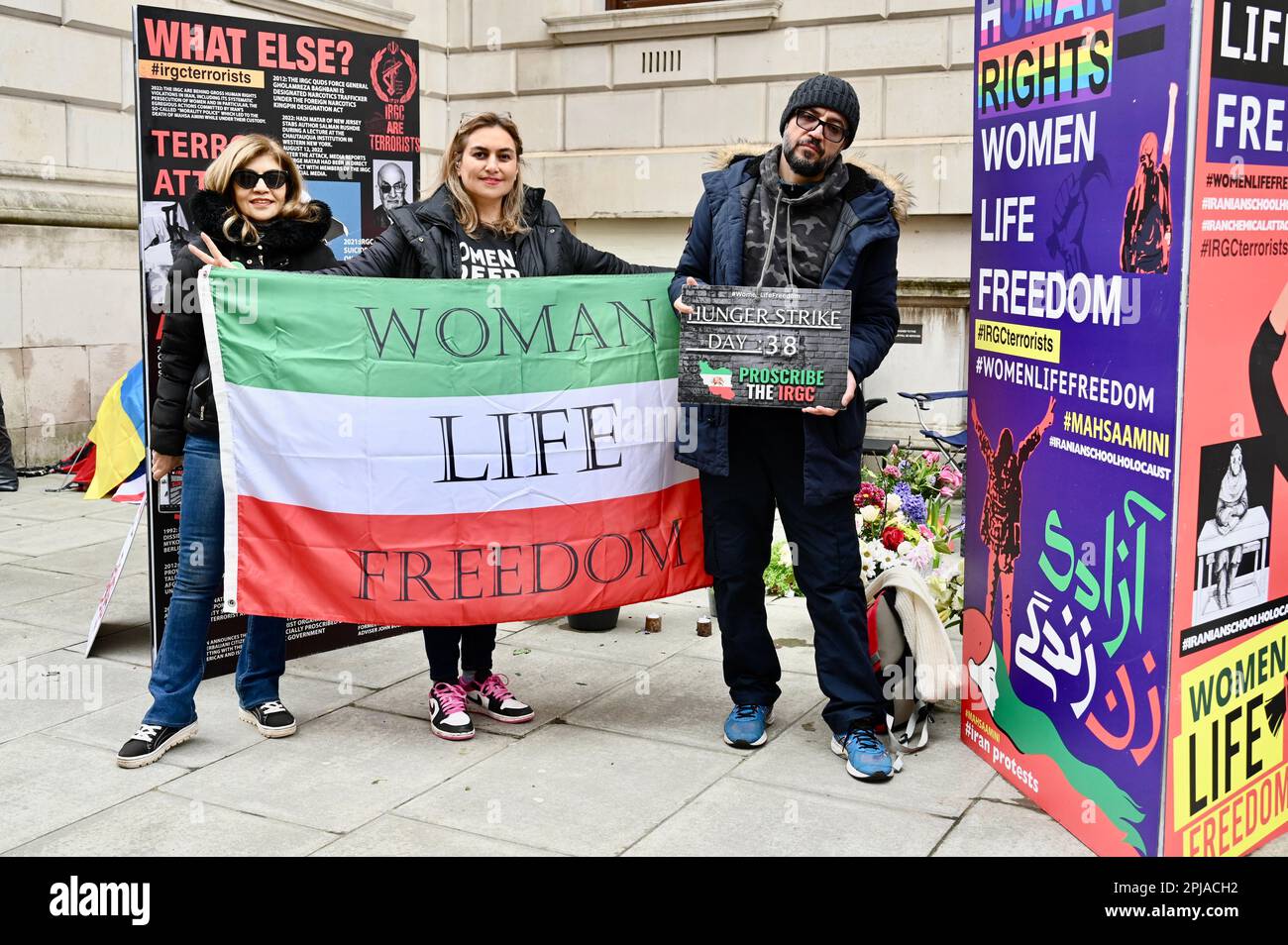 London, Großbritannien. Vahid Beheshti am 38. Tag seines Hungerstreiks gegen die britische FCDOG, in dem er die britische Regierung aufforderte, das IRGC zu verbieten. Kredit: michael melia/Alamy Live News Stockfoto