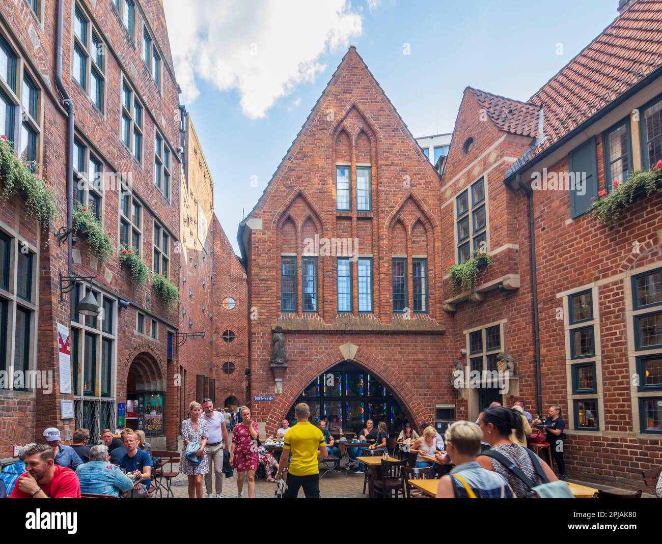 Bremen: Straße Böttcherstraße, Häuser im expressionistischen Stil, Ziegelexpressionismus, Altstadt in Bremen, Deutschland Stockfoto