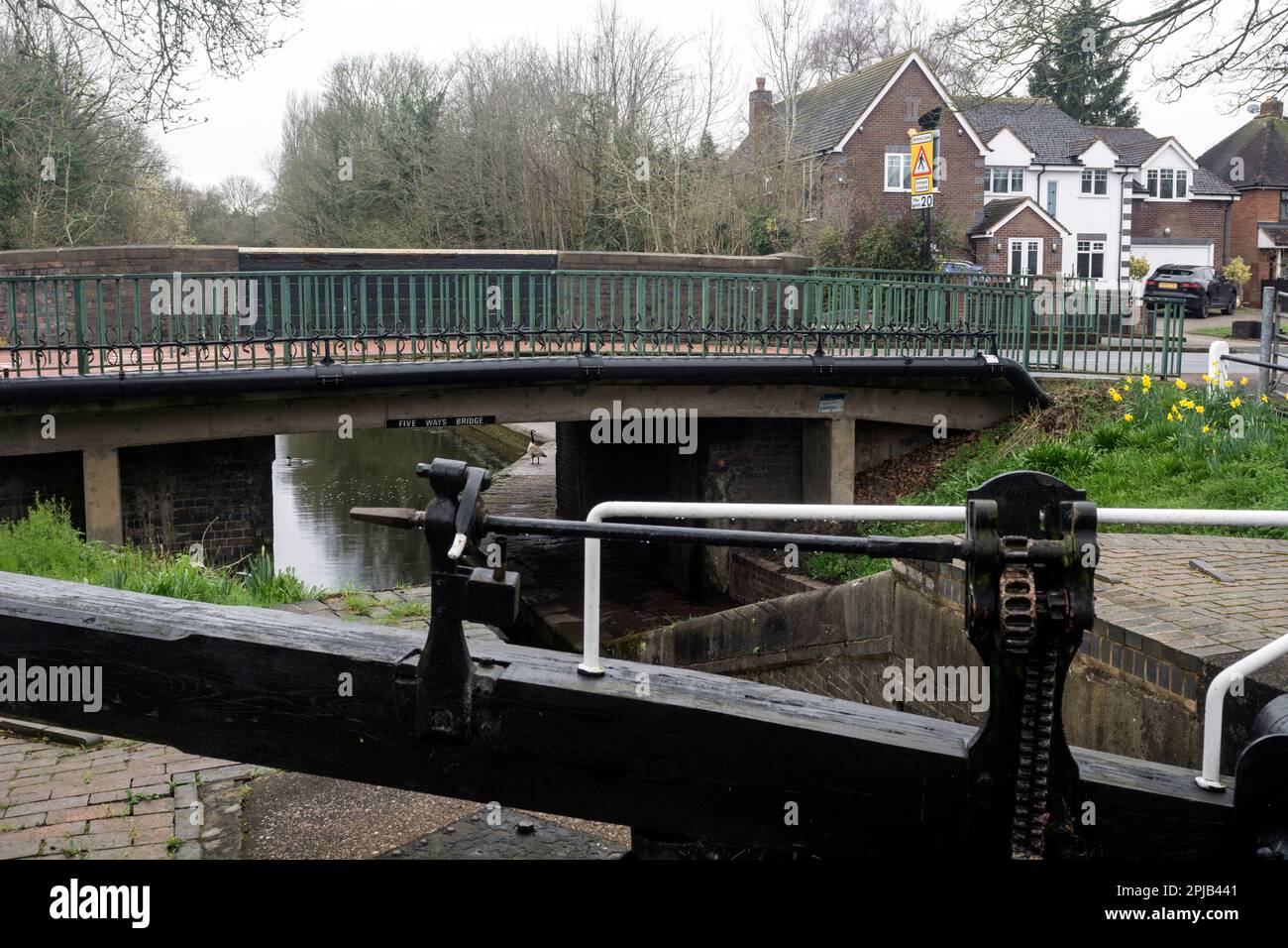 Der Rushall Canal an der Five Ways Bridge, West Midlands, England, Großbritannien Stockfoto