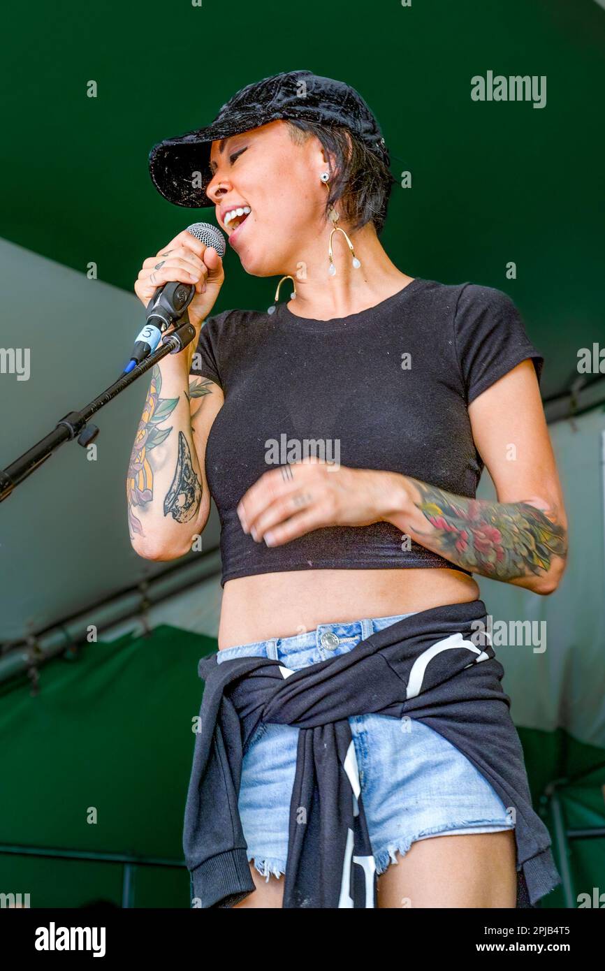 Avery Keenainak, The Jerry Cans, Canmore Folk Music Festival, Canmore, Alberta, Kanada Stockfoto