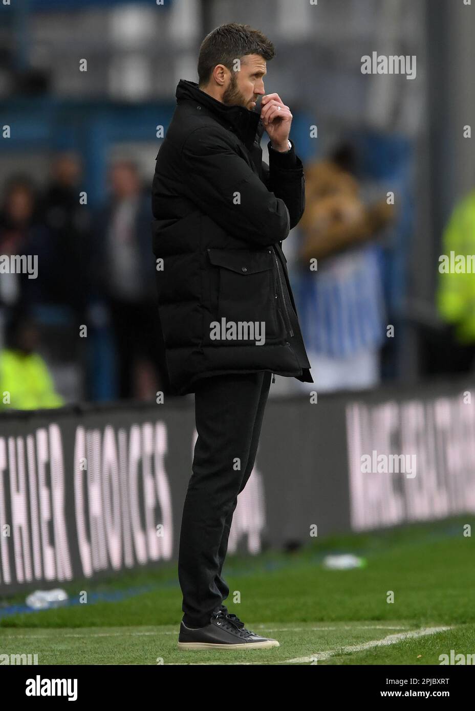 Huddersfield, Großbritannien. 1. April 2023. Michael Carrick, Manager von Middlesbrough, trat während des Sky Bet Championship-Spiels im John Smith's Stadium in Huddersfield fast in Vollzeit ab. Der Bildausdruck sollte lauten: Gary Oakley/Sportimage Credit: Sportimage/Alamy Live News Stockfoto