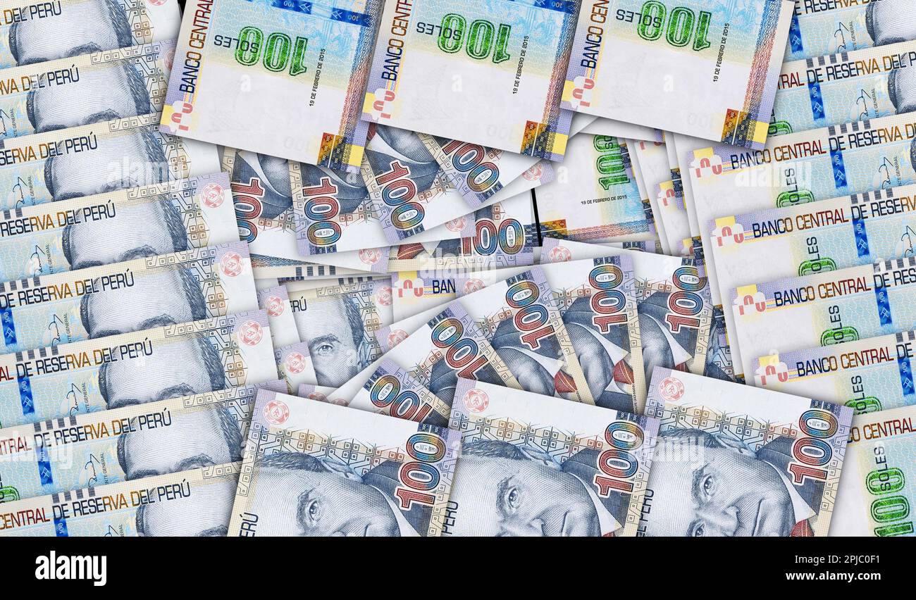 Peru-Sol-Banknoten in einem Bargeldfächermosaikmuster. Peruanischer STIFT 100 Geldscheine. Abstraktes Konzept von Bank, Finanzwesen, ökonomischem Dekorationshintergrund Stockfoto
