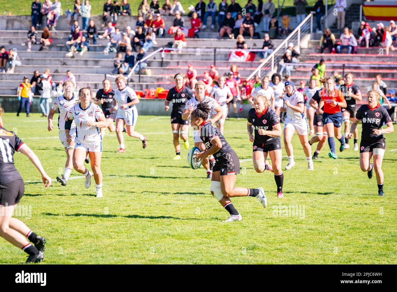 Madrid, Spanien. 01. April 2023. Fabiola Forteza (Kanada) in Aktion während des Rugby-Spiels von women’s zwischen Kanada und den USA, gültig für die World Rugby Pacific Four Series 2023, gespielt auf der Estadio Nacional Universidad Complutense, Madrid, Spanien, am Samstag, den 01. April 2023 Kredit: Independent Photo Agency/Alamy Live News Stockfoto Madrid, Spanien. 01. April 2023. Fabiola Forteza (Kanada) in Aktion während des Rugby-Spiels von women’s zwischen Kanada und den USA, gültig für die World Rugby Pacific Four Series 2023, gespielt auf der Estadio Nacional Universidad Complutense, Madrid, Spanien, am Samstag, den 01. April 2023 Kredit: Independent Photo Agency/Alamy Live News Stockfoto