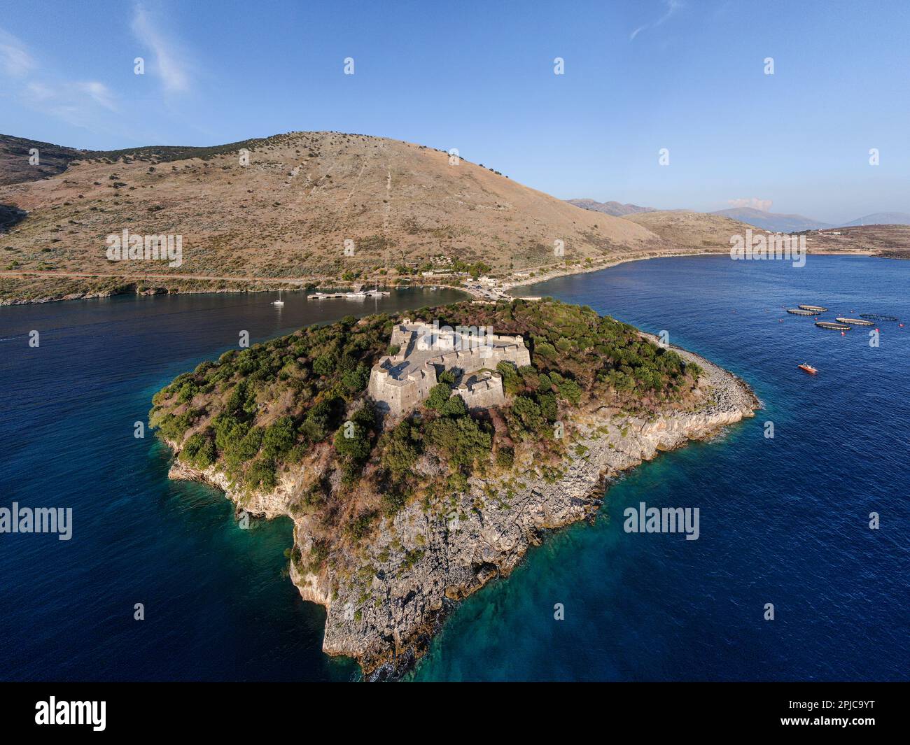 Über Schloss Ali Pasha Tepelena Porto Palermo, Albanien Stockfoto