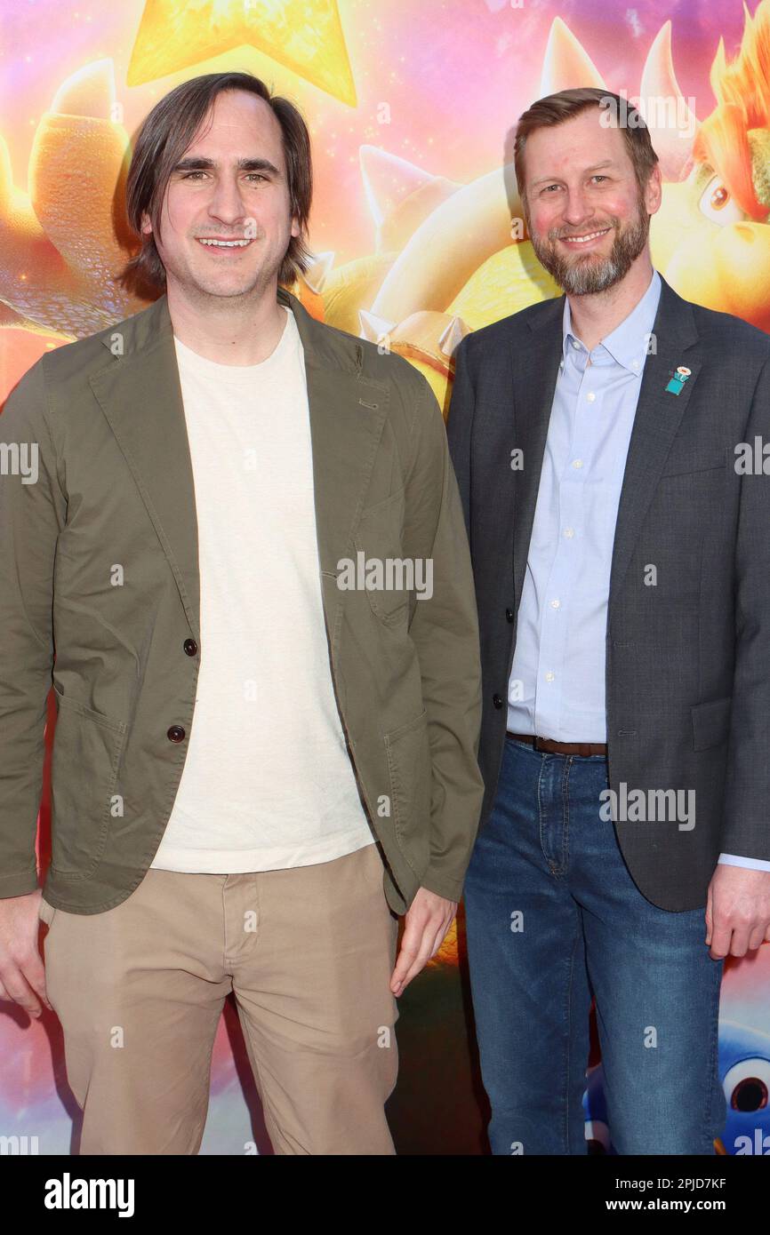 Michael Jelenic, Aaron Hovath 04/01/2023, Special Screening der Super Mario Bros Film im Regal LA Live in Los Angeles, CA Foto von Izumi Hasegawa/HollywoodNewsWire.net Kredit: Hollywood News Wire Inc./Alamy Live News Stockfoto