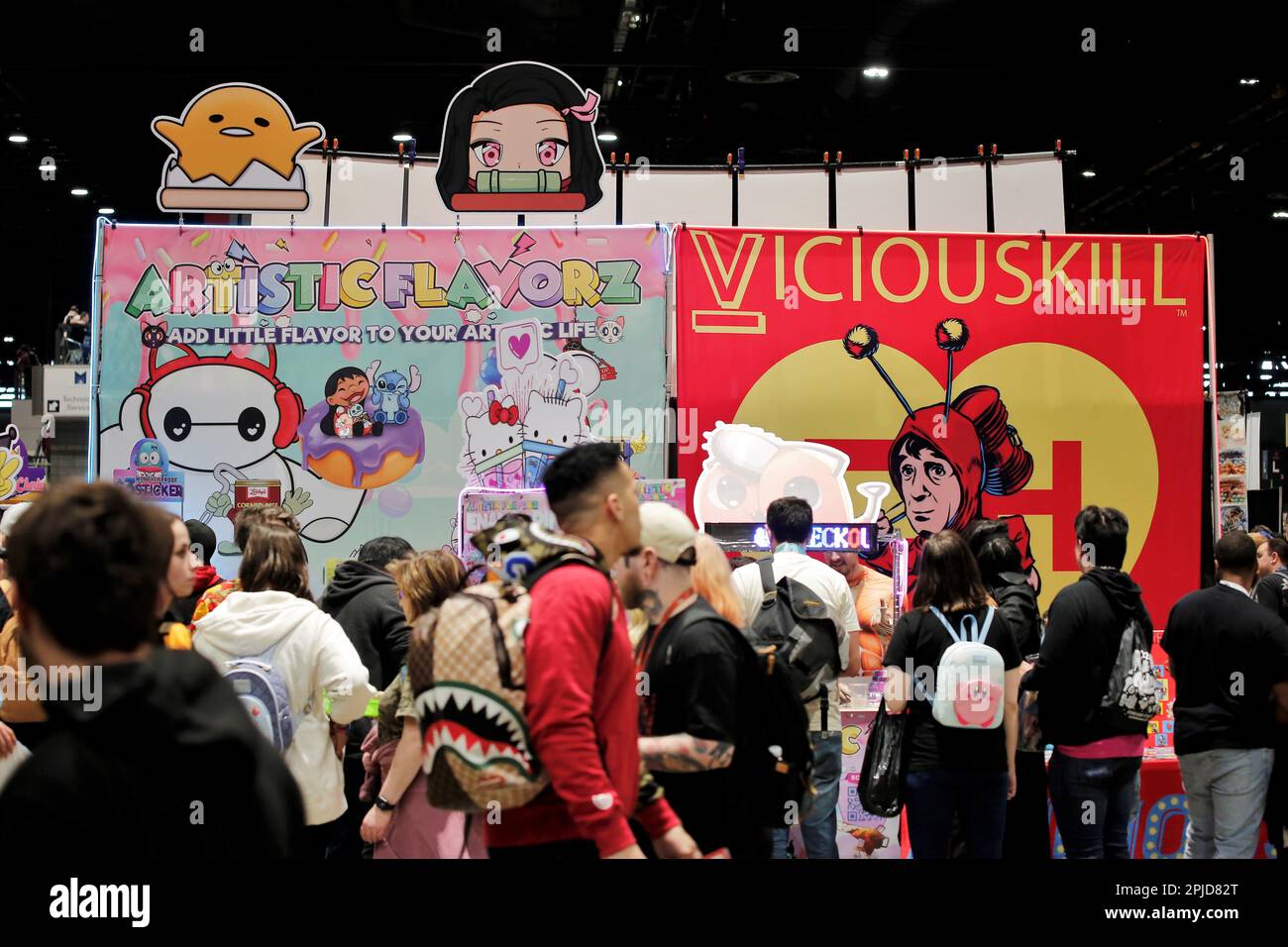Chicago, Illinois, USA. 1. April 2023. Die Chicago Comic & Entertainment Expo in Chicago, Il, vom 31. März bis 2. April im McCormick Place South ist die größte Pop-Kultur-Convention im Mittleren Westen. Es ist die Heimat für gute und geeky Zeiten für Fans von Comics, Cosplay, Videospielen, Anime, TV-Shows, Filme, Bücher, Wrestling und Comedy. An dieser 3-tägigen Veranstaltung nehmen 20.000 bis 30.000 Teilnehmer Teil. (Kreditbild: © Pat A. Robinson/ZUMA Press Wire) NUR REDAKTIONELLE VERWENDUNG! Nicht für den kommerziellen GEBRAUCH! Stockfoto