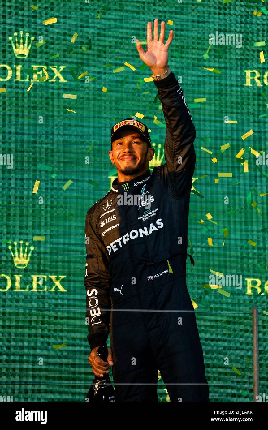 Melbourne, Australien. 02. April 2023. firo : 2. April 2023, Motorsport, Formel 1, Formel 1, Staffel 2023, Australian Grand Prix, Formel 1 Rolex Australian Grand Prix 2023, 3. Runde der Formel 1-Weltmeisterschaft 2023, auf dem Albert Park Circuit, in Melbourne, Australien, das Rennen, HAMILTON Lewis (gbr), Mercedes AMG F1 Team W14, Portrait Podium Credit: dpa/Alamy Live News Stockfoto