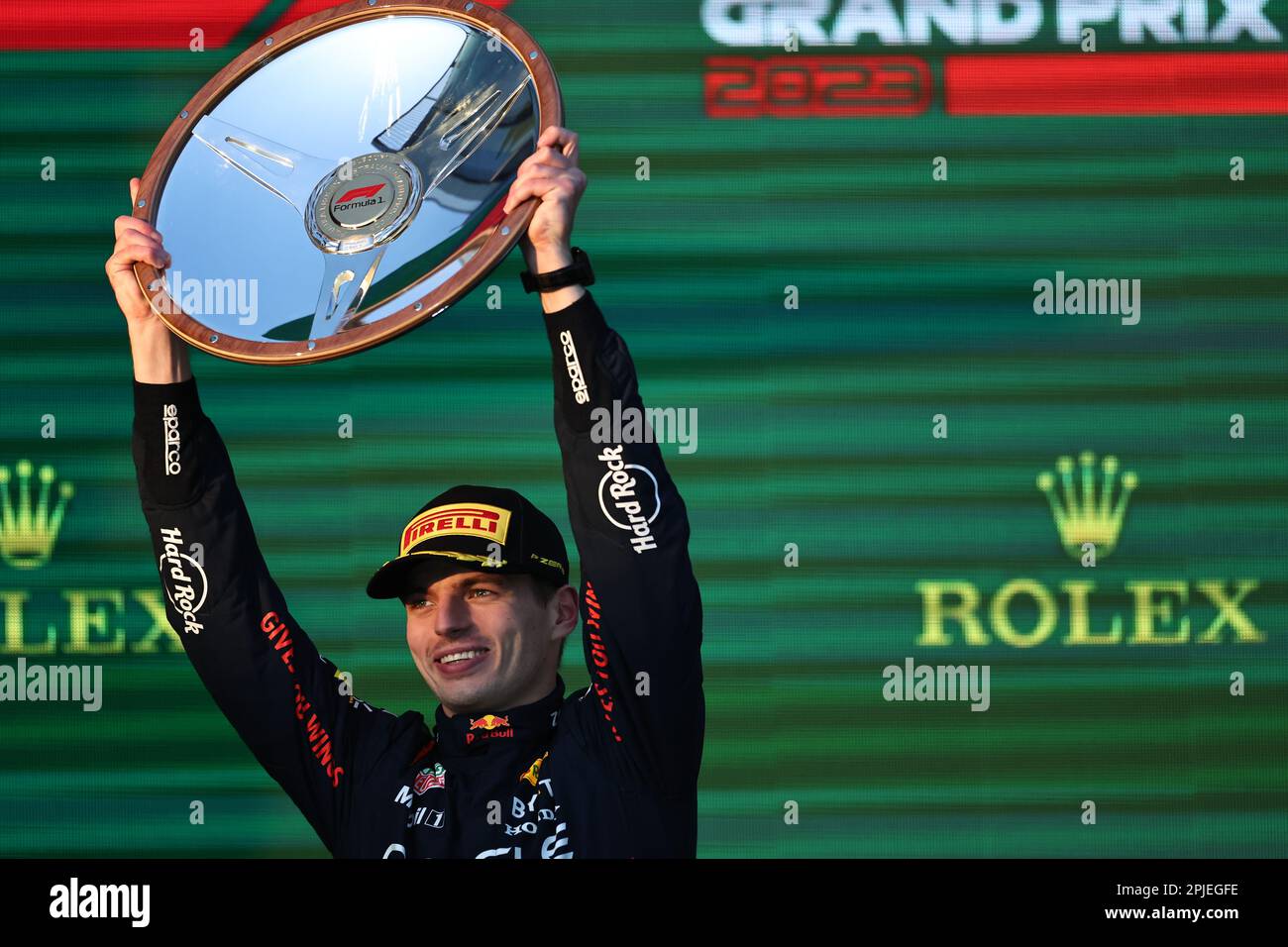 Melbourne, Australien. 2. April 2023. Red Bull Driver Max Verstappen aus den Niederlanden feiert auf dem Podium, nachdem er am 2. April 2023 in Melbourne, Australien, den australischen Formel-1-Grand Prix gewonnen hat. Kredit: Qian Jun/Xinhua/Alamy Live News Stockfoto