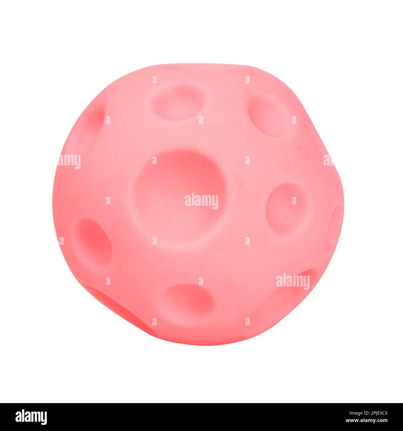 Foto eines Spielzeugballs mit Kratern auf hellem Hintergrund, das Konzept der Eroberung des Weltraums und neuer Planeten Stockfoto