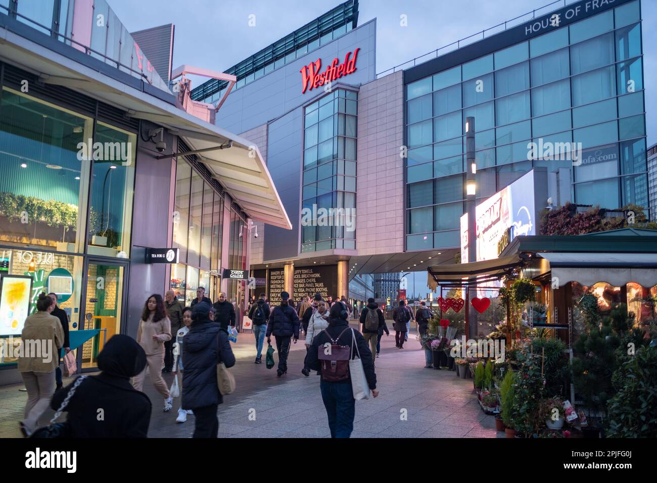 London - Februar 2023: Westfield London, alias Westfield White City in Shepherds Bush West London Stockfoto
