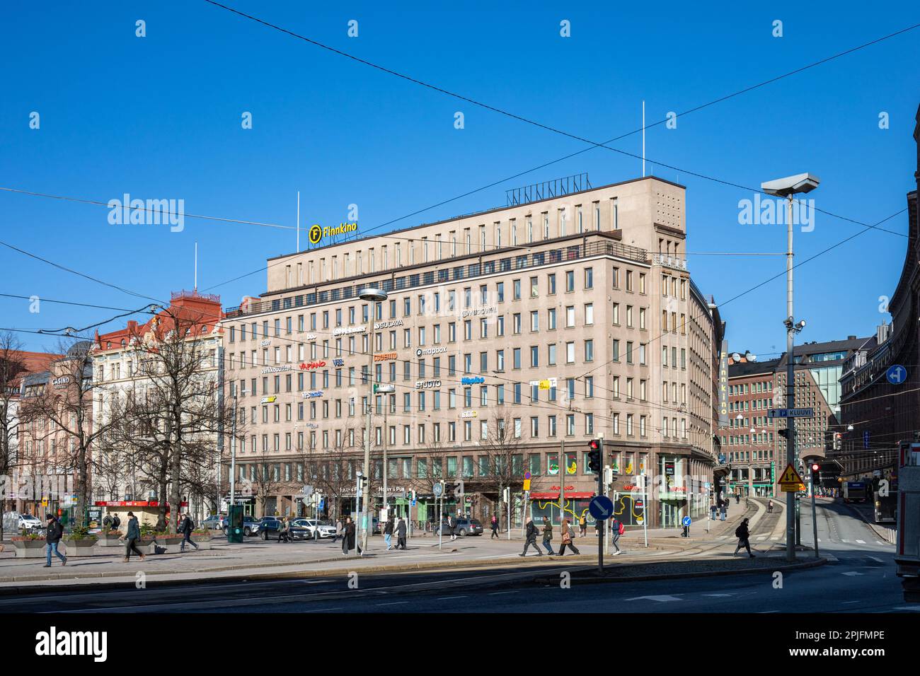 Mikonlinna Geschäftsgebäude in Mikonkatu 15 an einem sonnigen Frühlingstag im Kluuvi-Viertel von Helsinki, Finnland Stockfoto