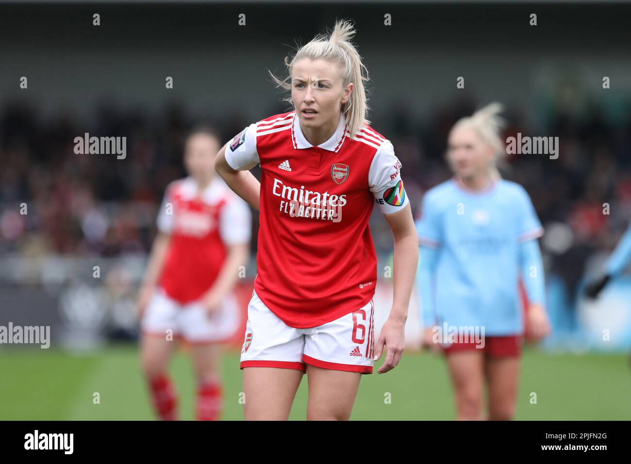 London, Großbritannien. 02. April 2023. Leah Williamson von Arsenal während des FA Women's Super League-Spiels zwischen Arsenal Women und Manchester City am 2. April 2023 im Meadow Park, London, England. Foto: Joshua Smith. Nur redaktionelle Verwendung, Lizenz für kommerzielle Verwendung erforderlich. Keine Verwendung bei Wetten, Spielen oder Veröffentlichungen von Clubs/Ligen/Spielern. Kredit: UK Sports Pics Ltd/Alamy Live News Stockfoto