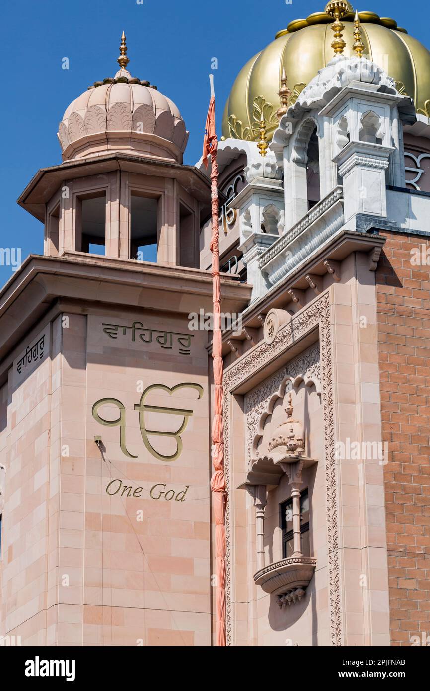 Ein-Gott-Zeichen auf dem Central Gurdwara Singh Sabha Sikh Tempel, Berkeley Street, Finnieston, Glasgow, Schottland, UK Stockfoto