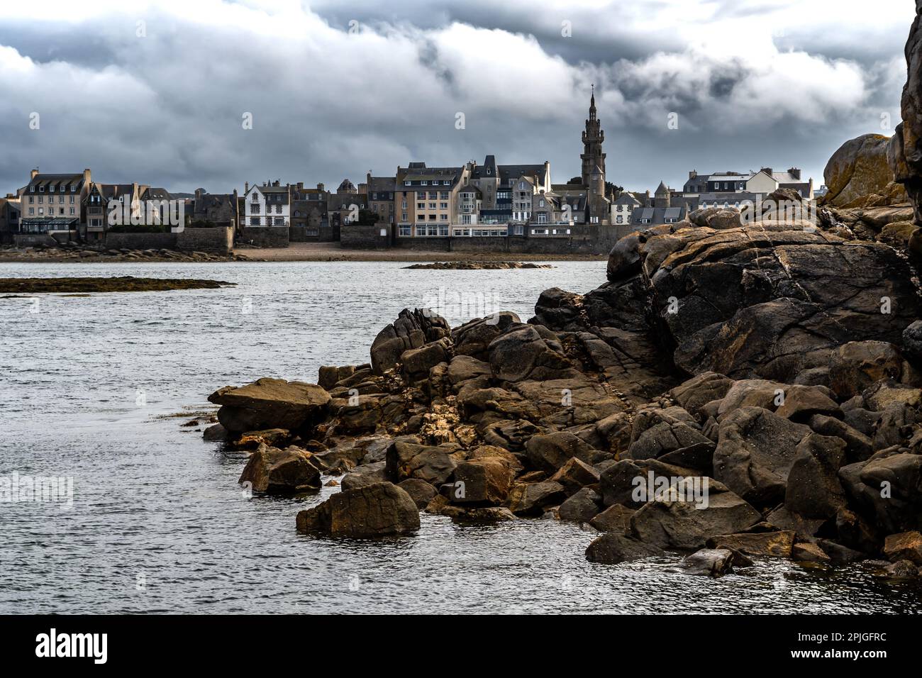 Stadt Roscoff An Der Finistere Atlantikküste In Der Bretagne, Frankreich Stockfoto