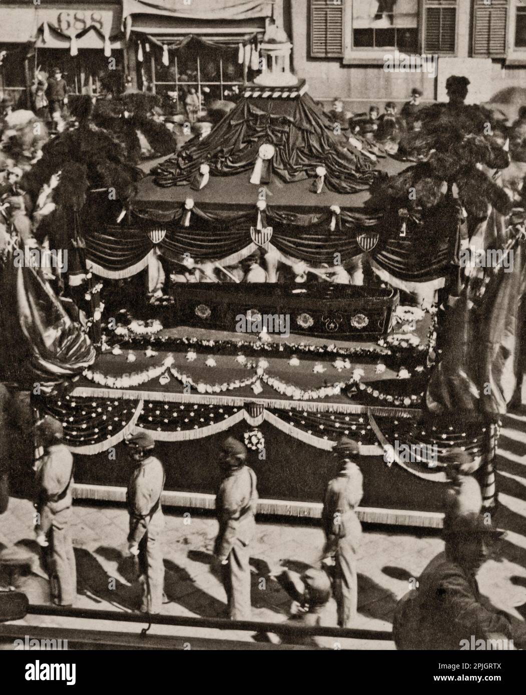 Präsident Abraham Lincolns Katafalque, New York City, New York, New York, 24. Oder 25. April 1865. Foto von George Stacy. Stockfoto