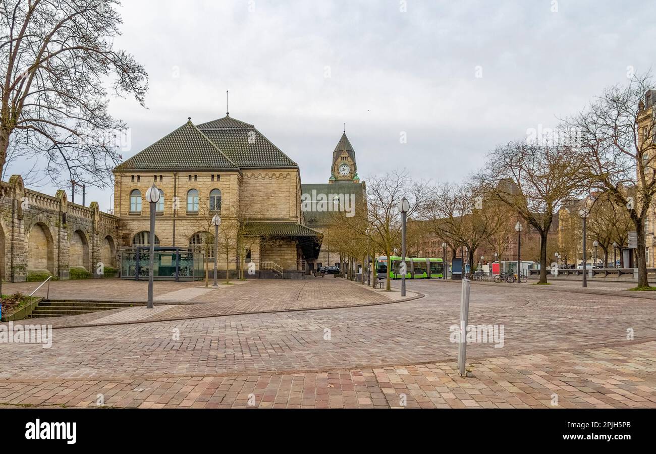 Eindruck einer Stadt namens Metz, die sich im Winter in der Region Lothringen in Frankreich befindet Stockfoto