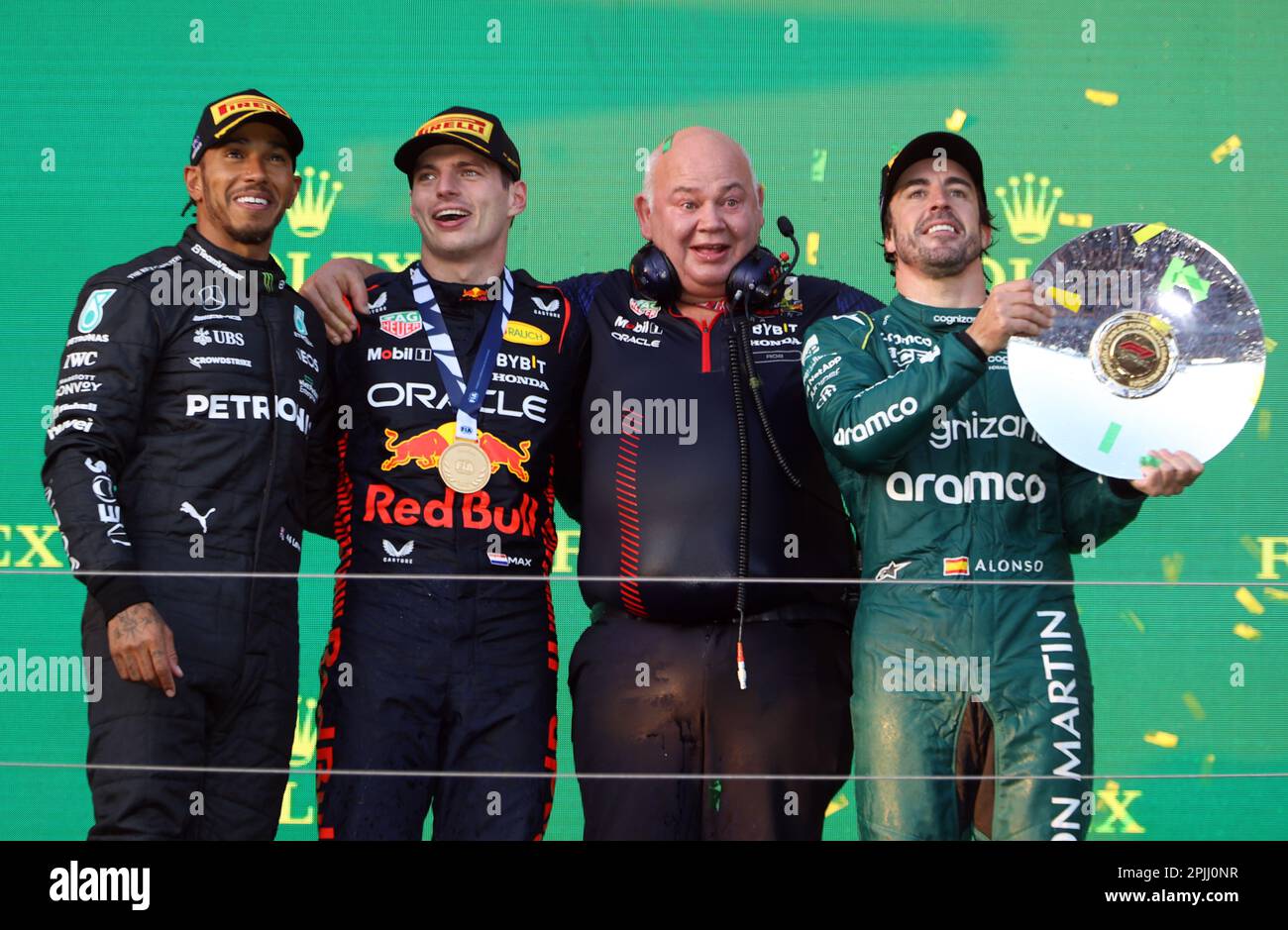 Melbourne, Australien. 02. April 2023. MELBOURNE, Australien, 2. APRIL 2023; PODIUM, Lewis HAMILTON, Max VERSTAPPEN, Rob Marshall (GBR) Red Bull Racing Chief Engineering Office, Fernando ALONSO AUSTRALIAN Formula One Grand Prix am 2. April 2023, Albert Park - Melbourne, FIA Formula1 World Championship, Raceday, Formel 1 Rennen in Australien, Motorsport, F1 GP, Honorarpflichtiges Foto, gebührenpflichtiges Bild, Copyright © Clay CROSS/ATP images (CROSS Clay/ATP/SPP) Kredit: SPP Sport Press Photo. Alamy Live News Stockfoto