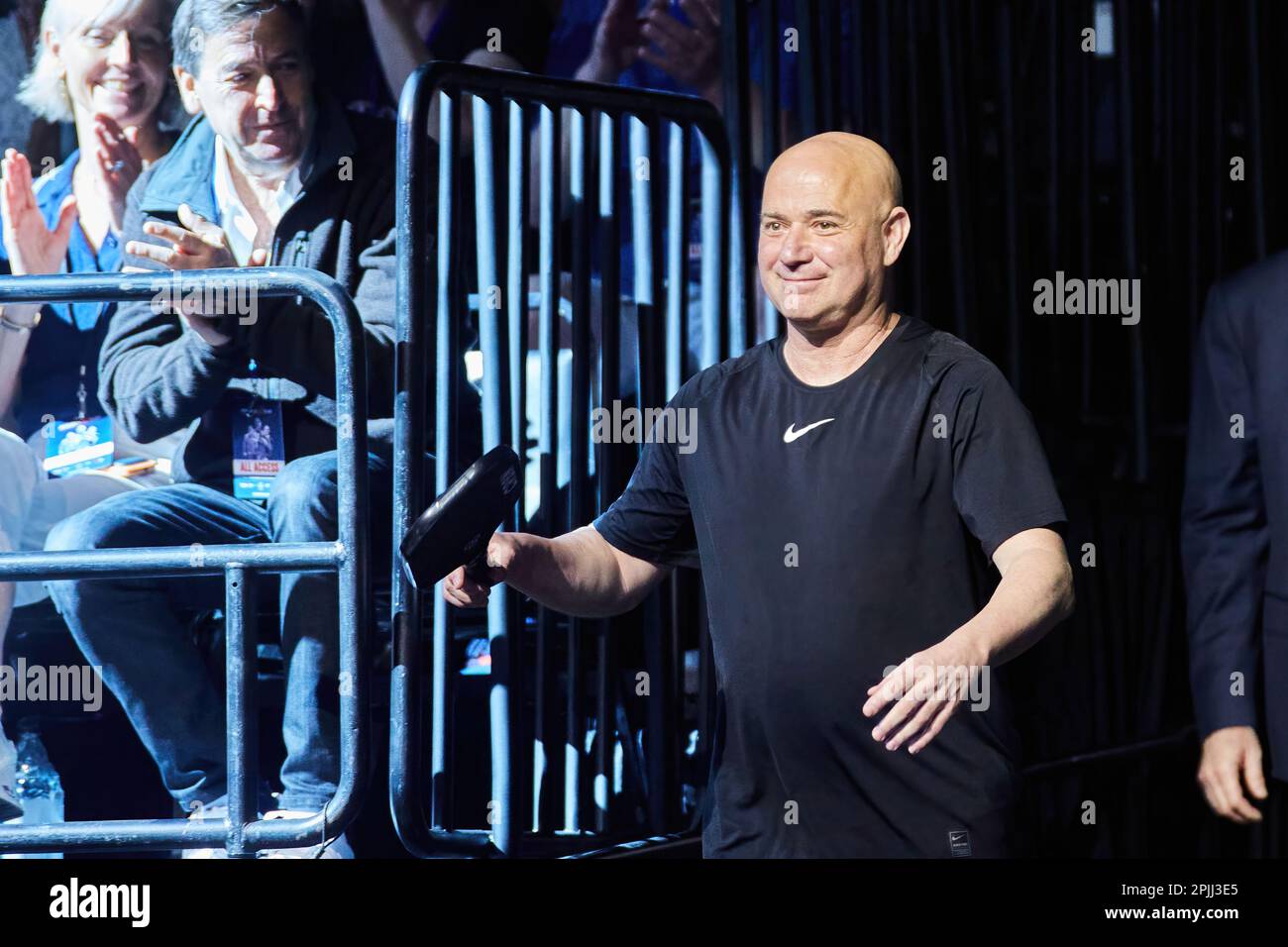 Hollywood, Florida, USA. 2. April 2023: Tennislegenden Andre Agassi, John McEnroe, Andy Roddick und Michael Chang während des Spiels in Pickleball Stockfoto