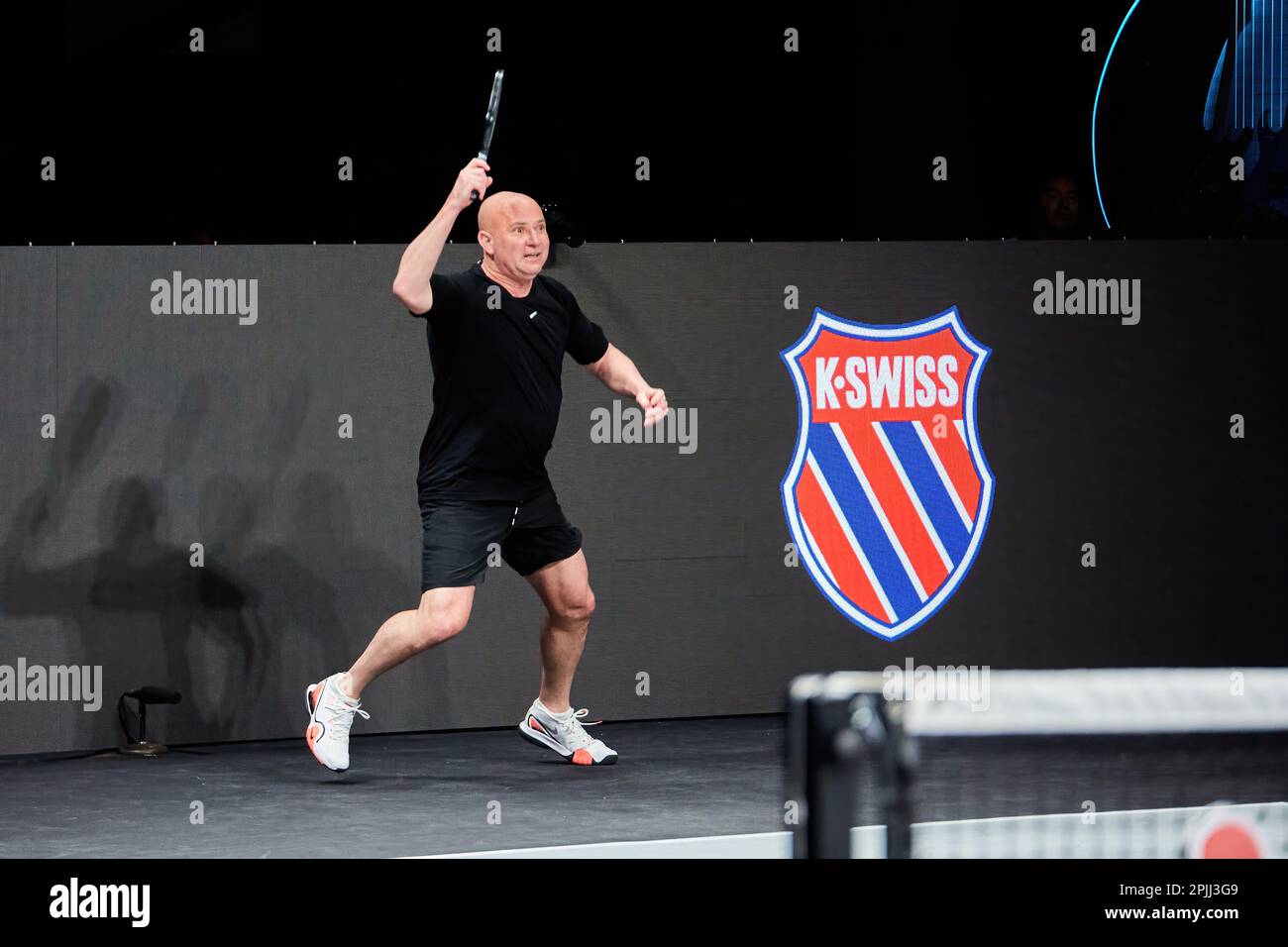 Hollywood, Florida, USA. 2. April 2023: Tennislegenden Andre Agassi, John McEnroe, Andy Roddick und Michael Chang während des Spiels in Pickleball Stockfoto