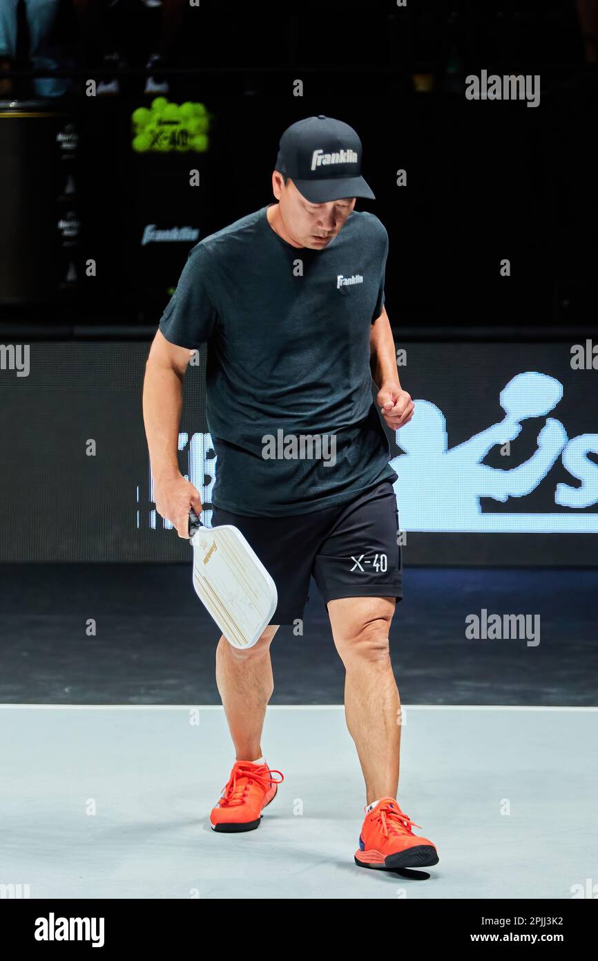 Hollywood, Florida, USA. 2. April 2023: Tennislegenden Andre Agassi, John McEnroe, Andy Roddick und Michael Chang während des Spiels in Pickleball Stockfoto